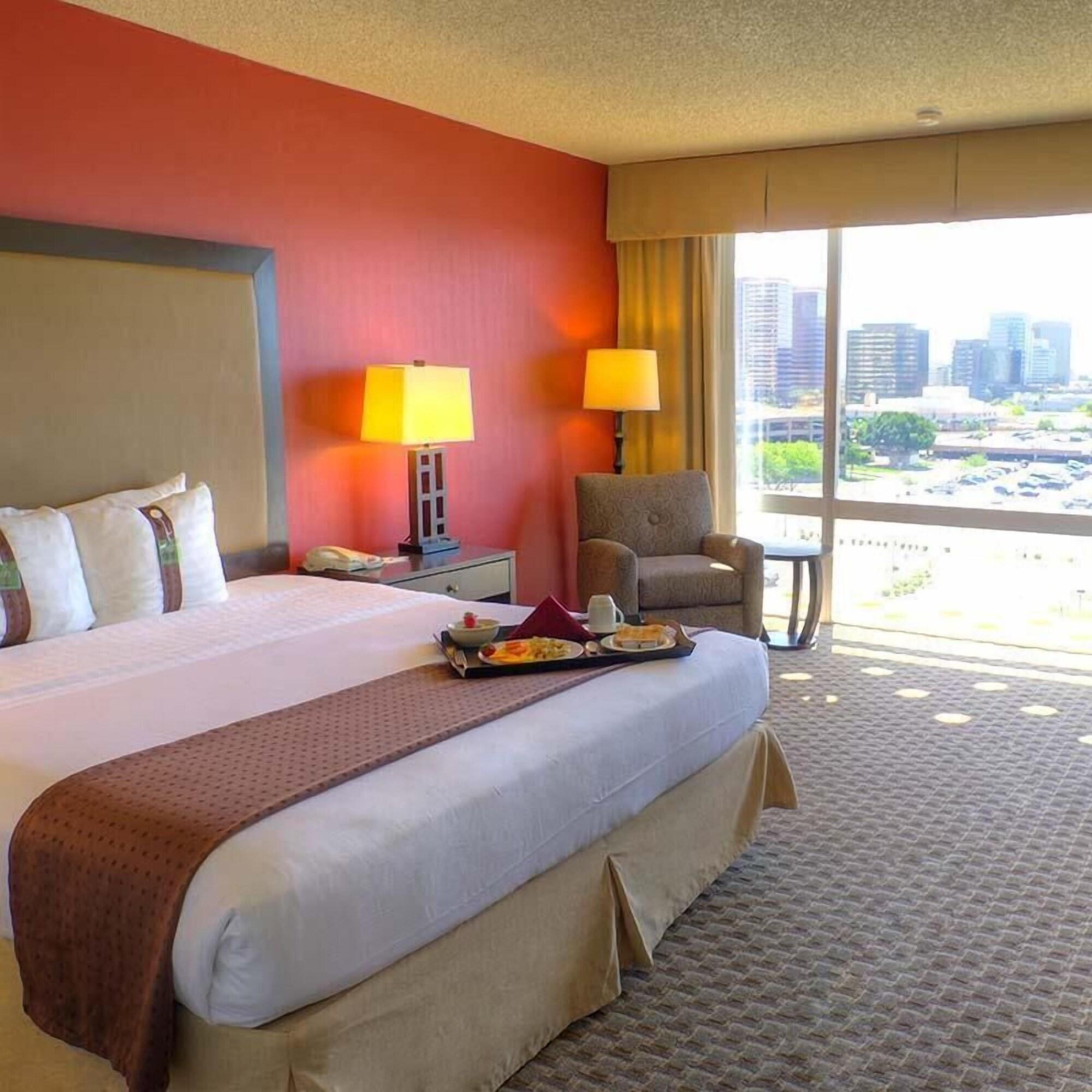 Express & - Midtown, An Ihg 3* Phoenix