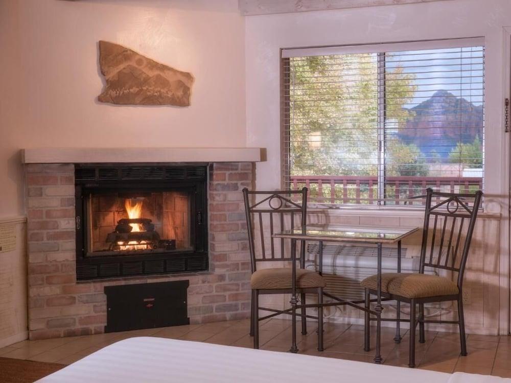 Sky Ranch Hotel