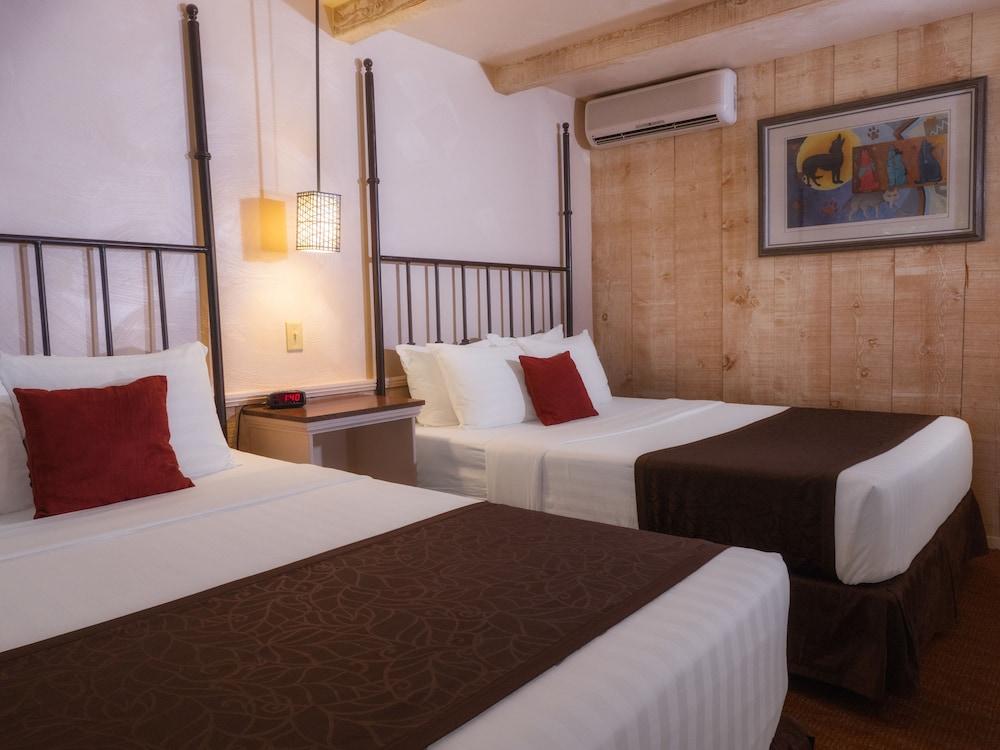 Sky Ranch Hotel