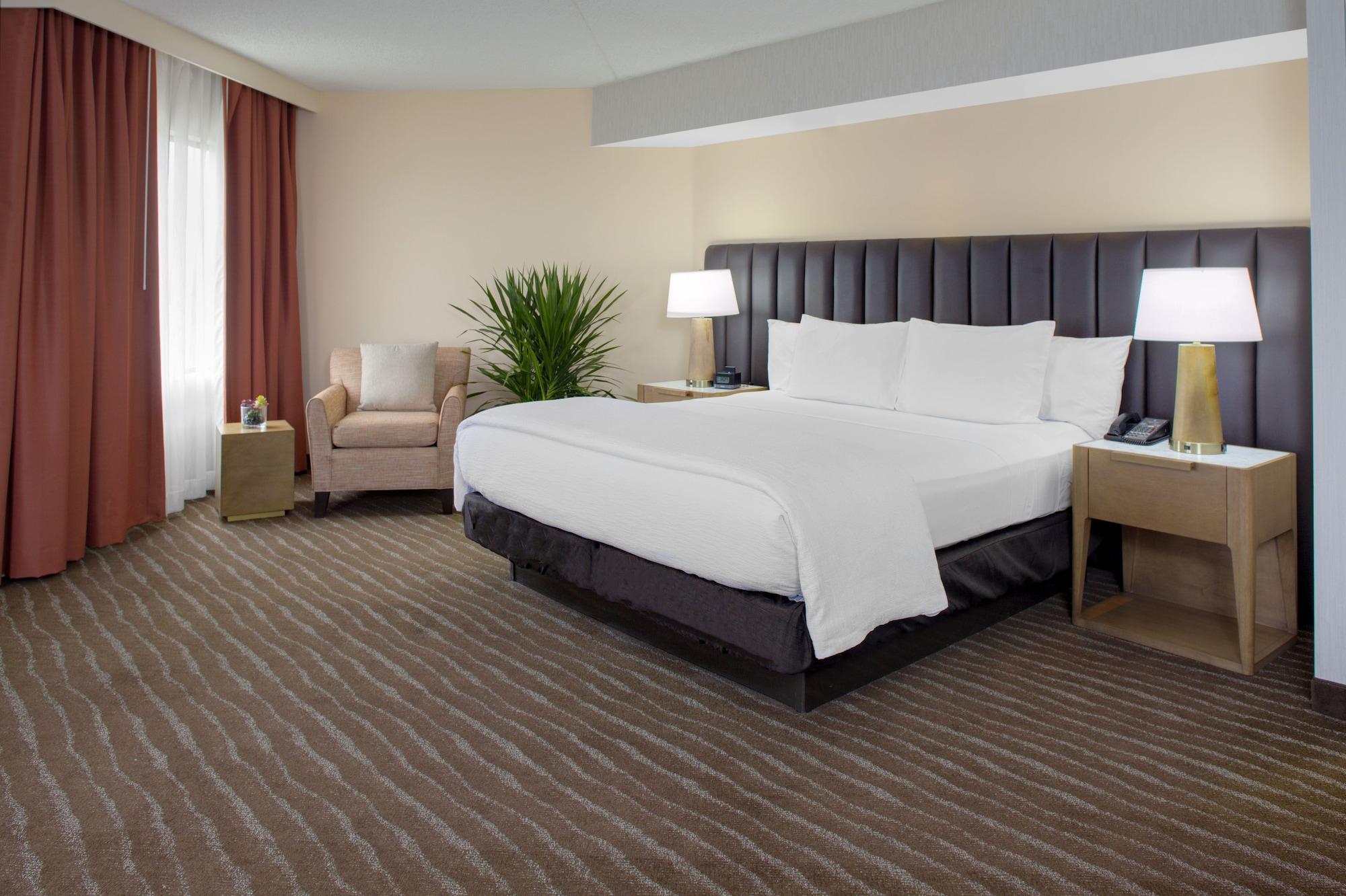 Embassy By Hilton Scottsdale 3*