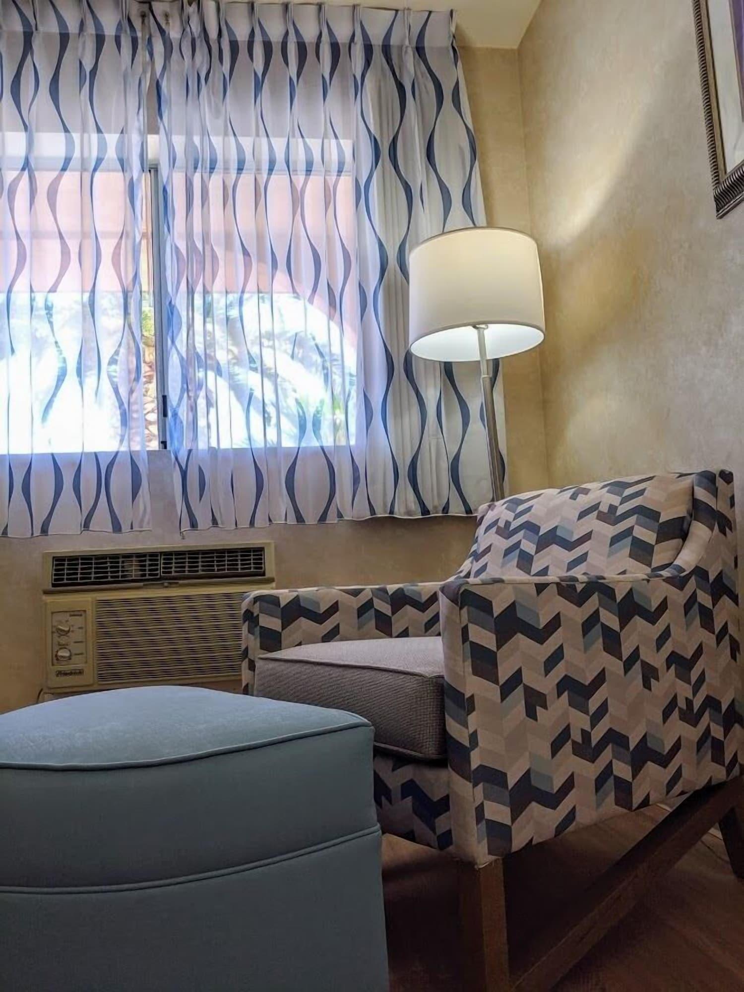 Days By Wyndham Bullhead Hotel 2*