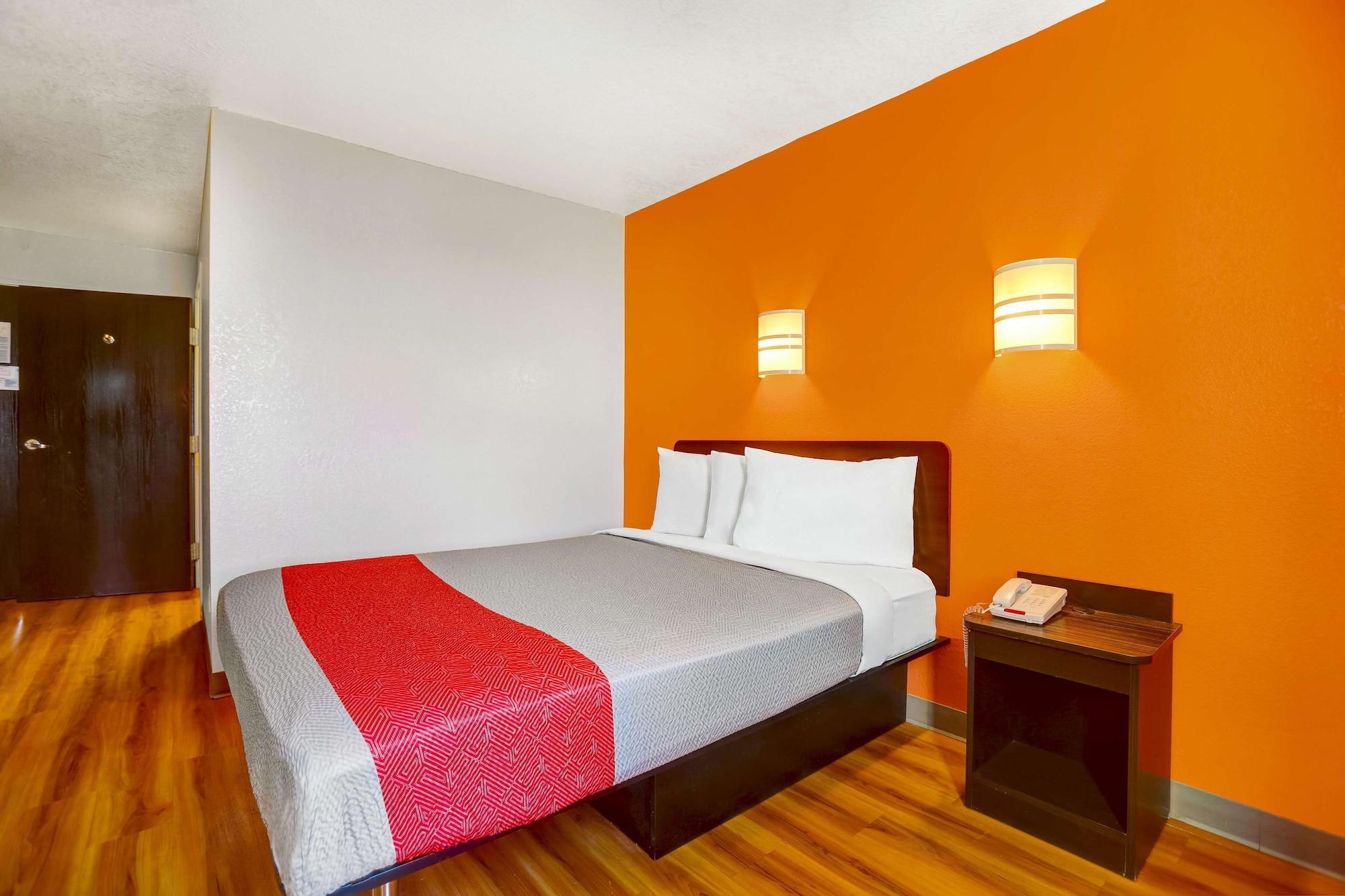 Hotel 6-benson, Az 2*