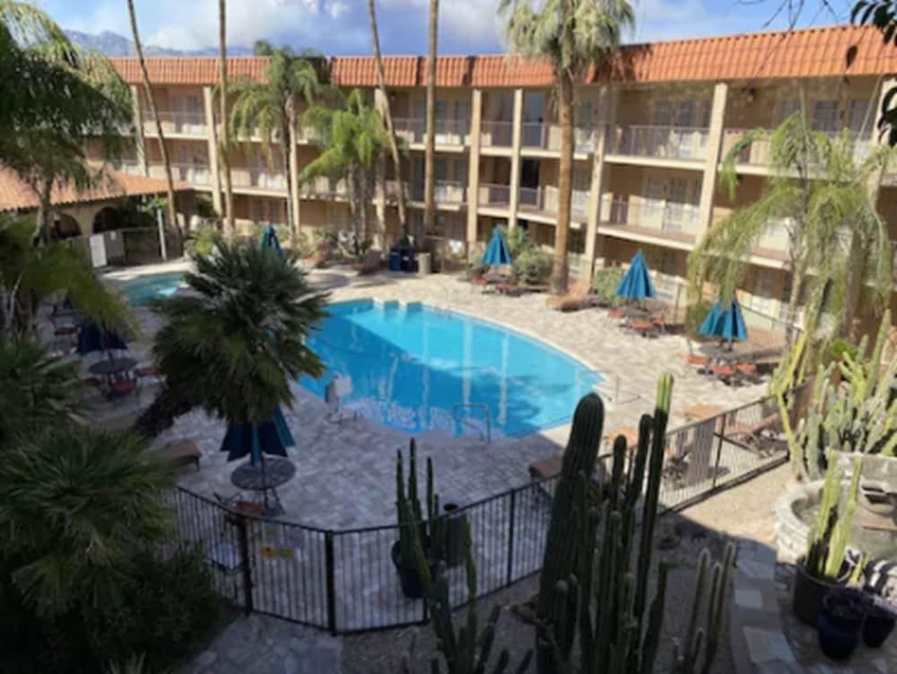 Doubletree By Hilton Tucson-williams Center 4* Tucson