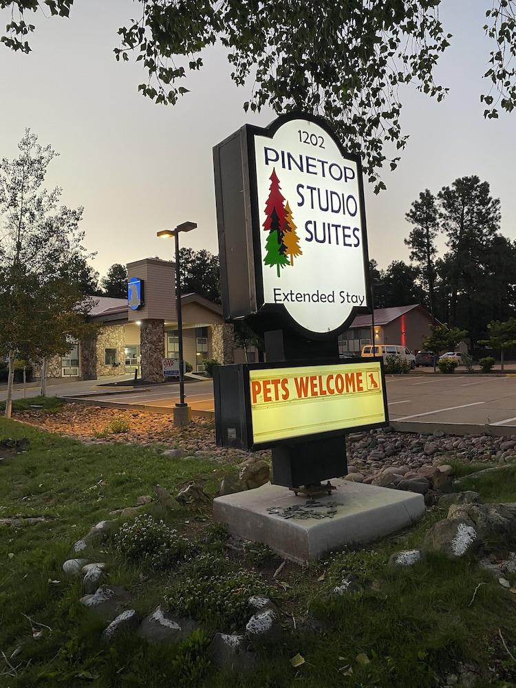 Hotel Pinetop Studio Suites 2*