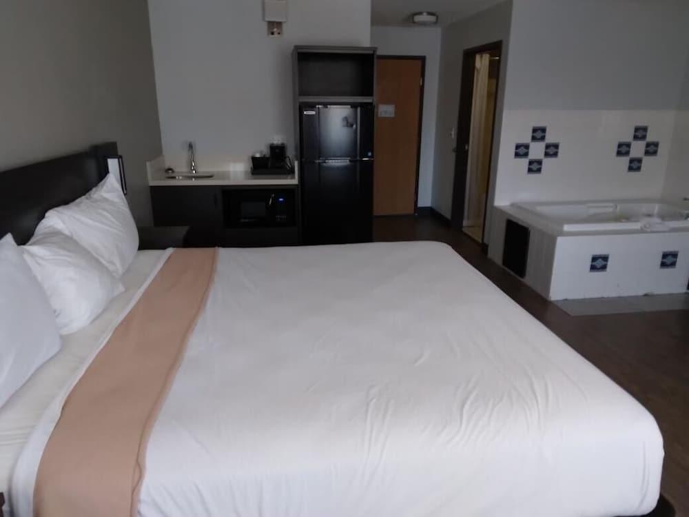 Hotel Pinetop Studio Suites