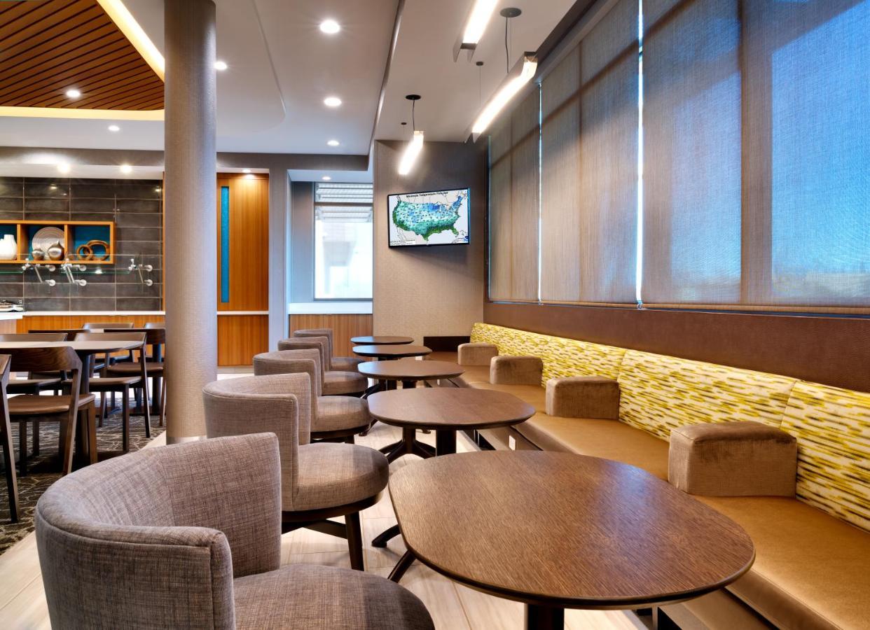 Springhill By Marriott 2*