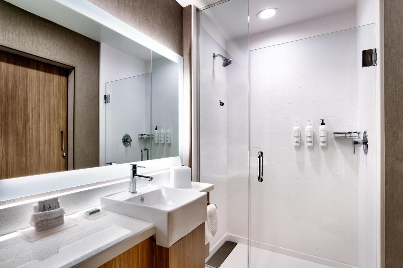 Springhill By Marriott Hotel 2*