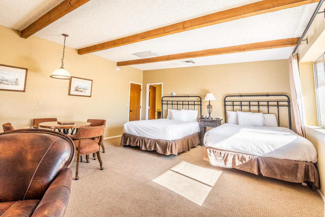 Tanque Guest Ranch * Tucson