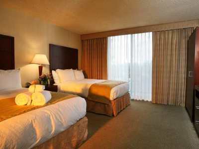 Doubletree By Hilton Airport Hotel 4*