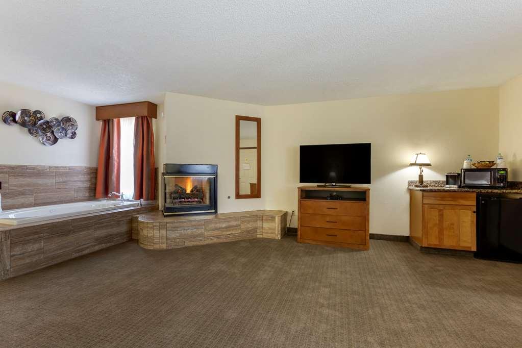 Western Paint Pony Hotel