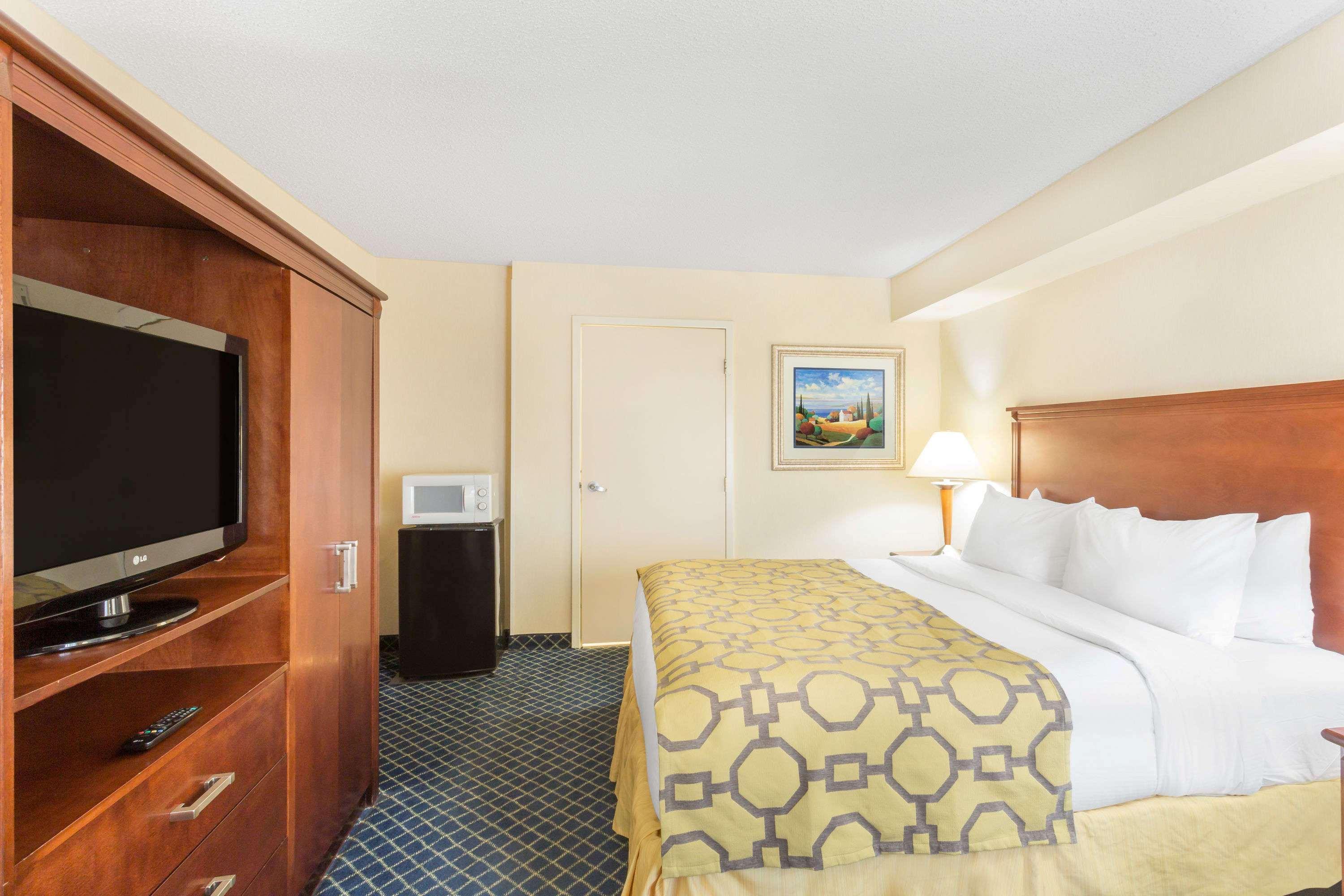 Baymont By Wyndham Hotel