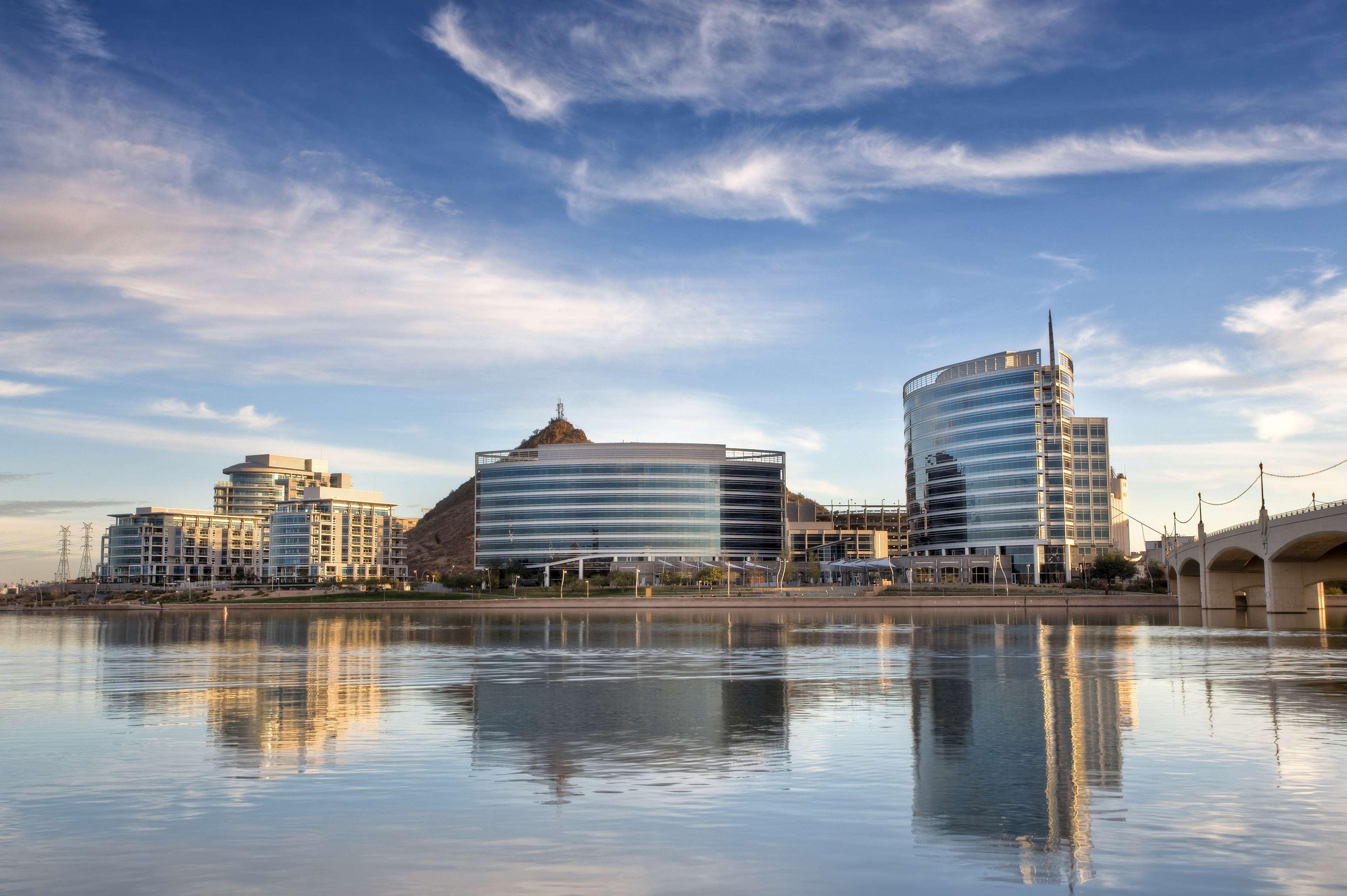 Hyatt Place Phoenix Airport