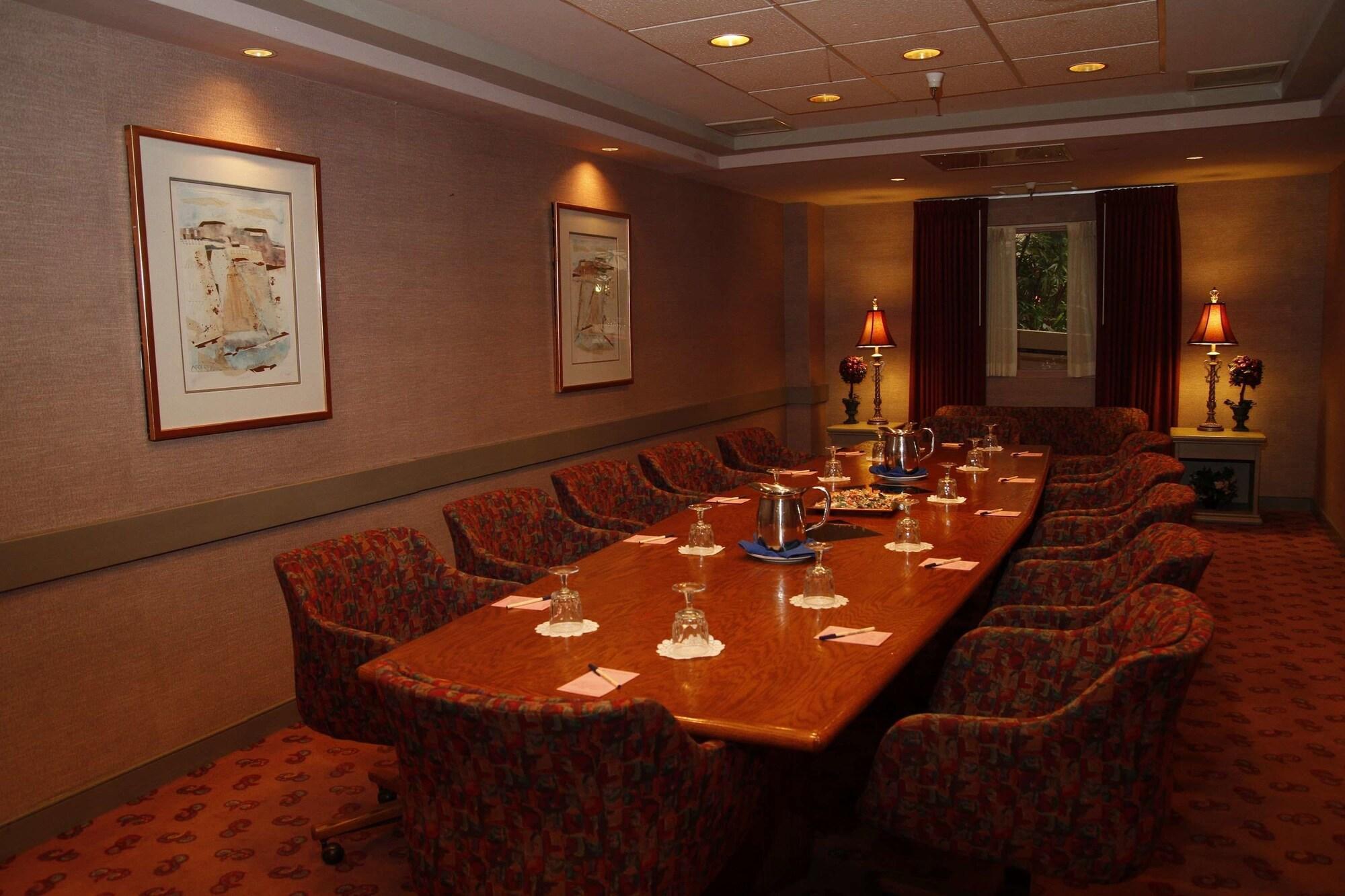 Ramada By Wyndham Viscount East Tucson
