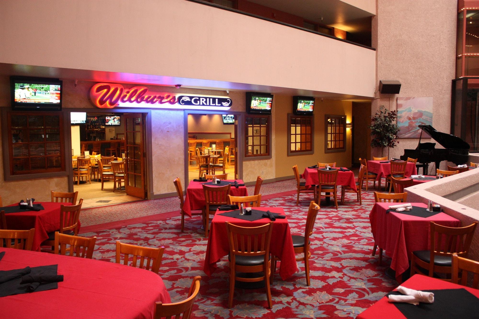 Hotel Ramada By Wyndham Viscount East Tucson