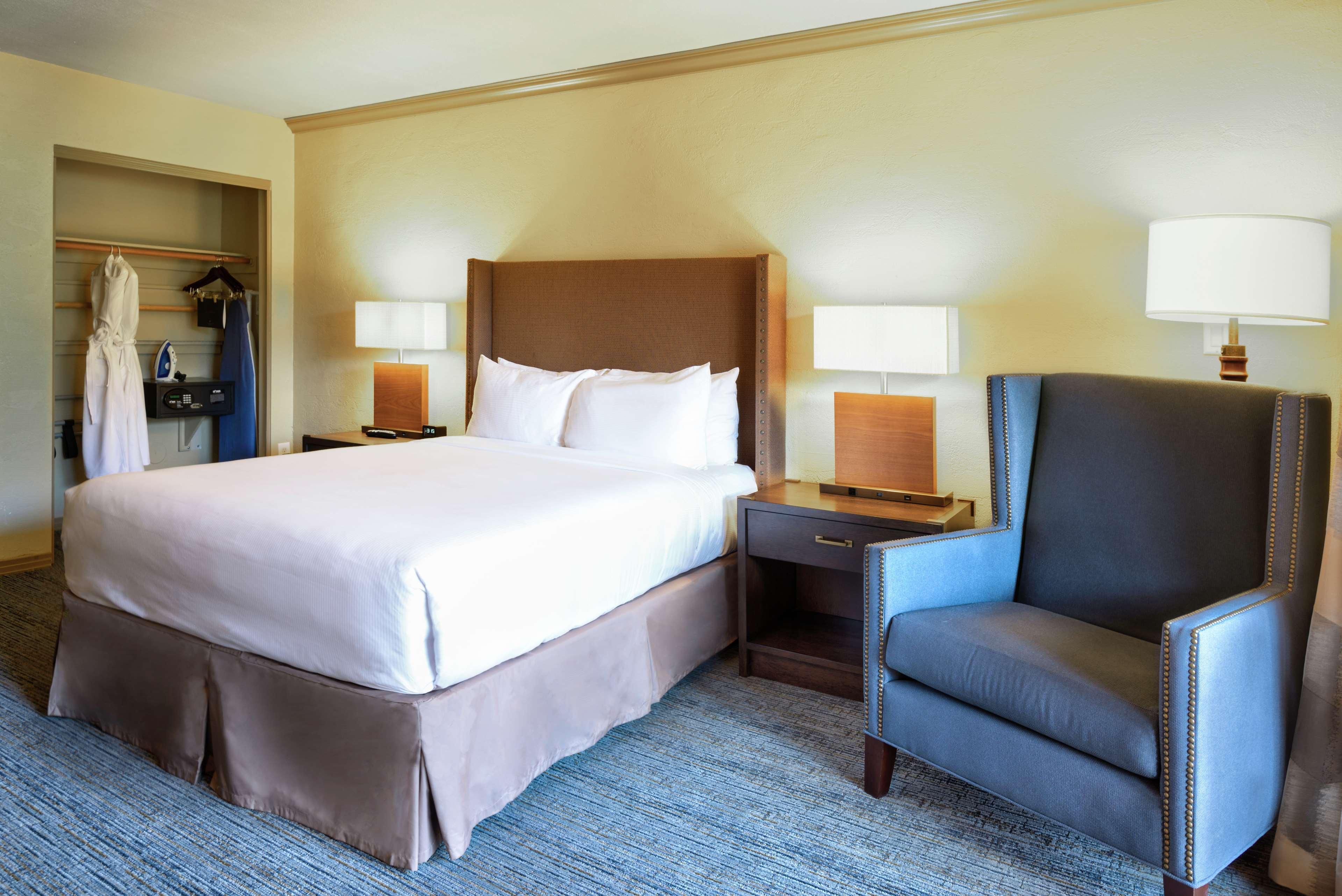 El Conquistador Tucson, A Hilton