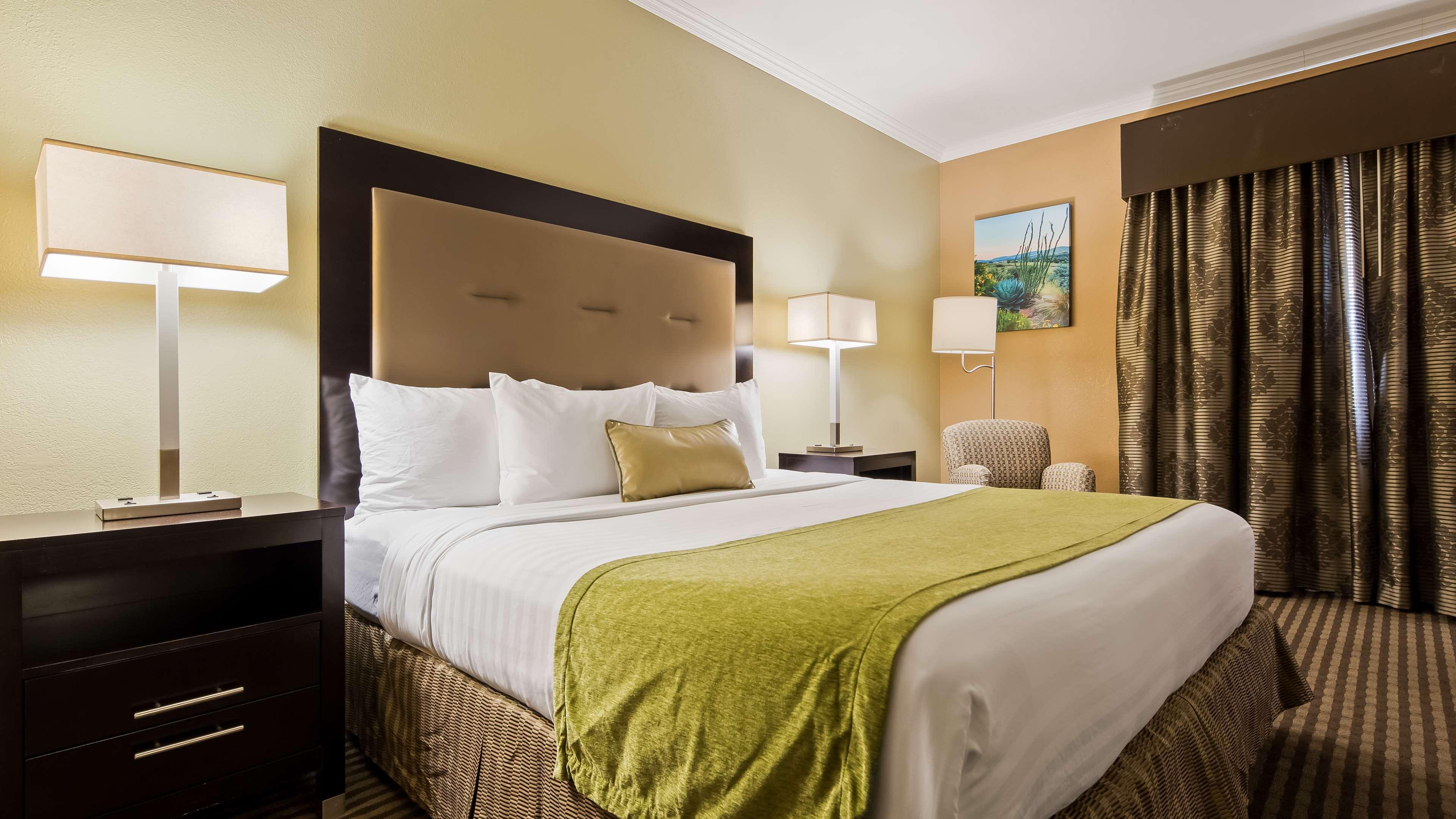 Western Royal Sun & Hotel