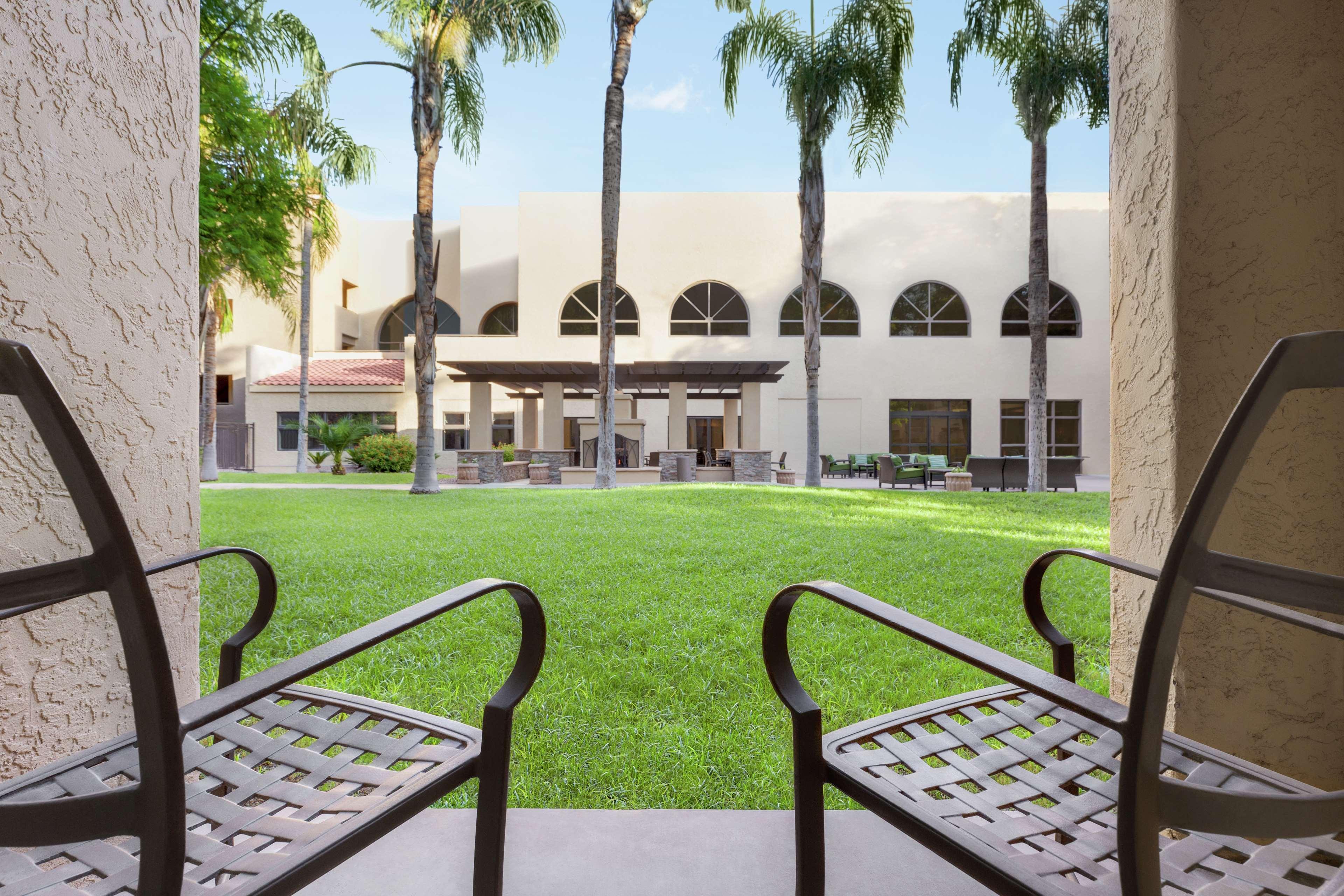 Embassy By Hilton Phoenix 4*