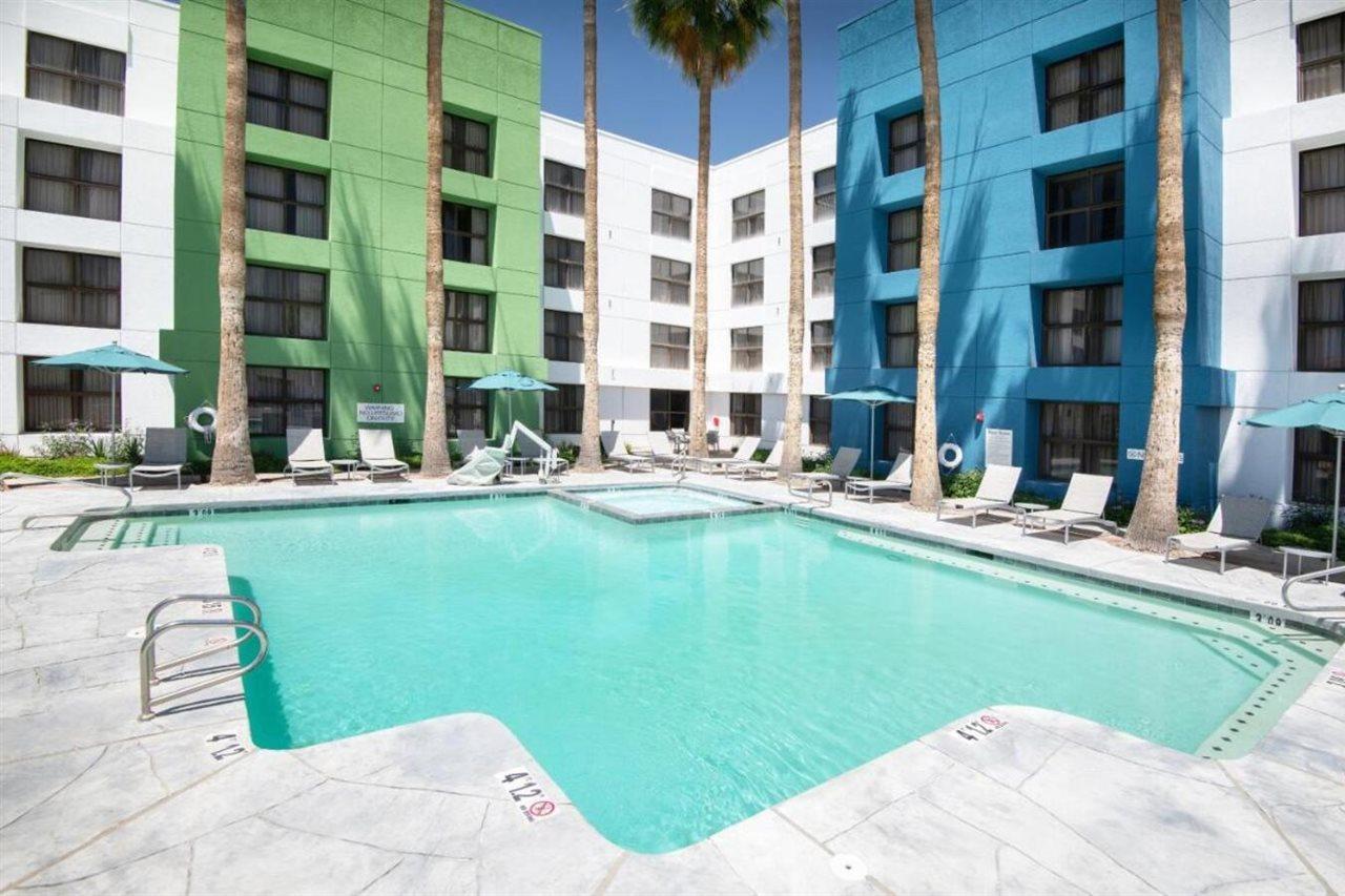 Doubletree By Hilton Phoenix, Az Hotel