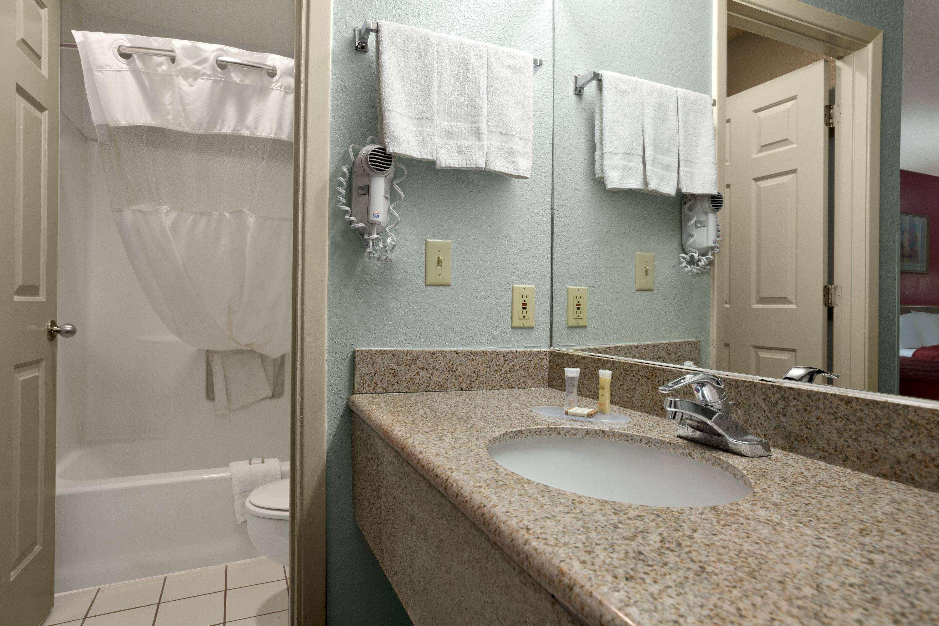 Howard Johnson By Wyndham 2* Holbrook