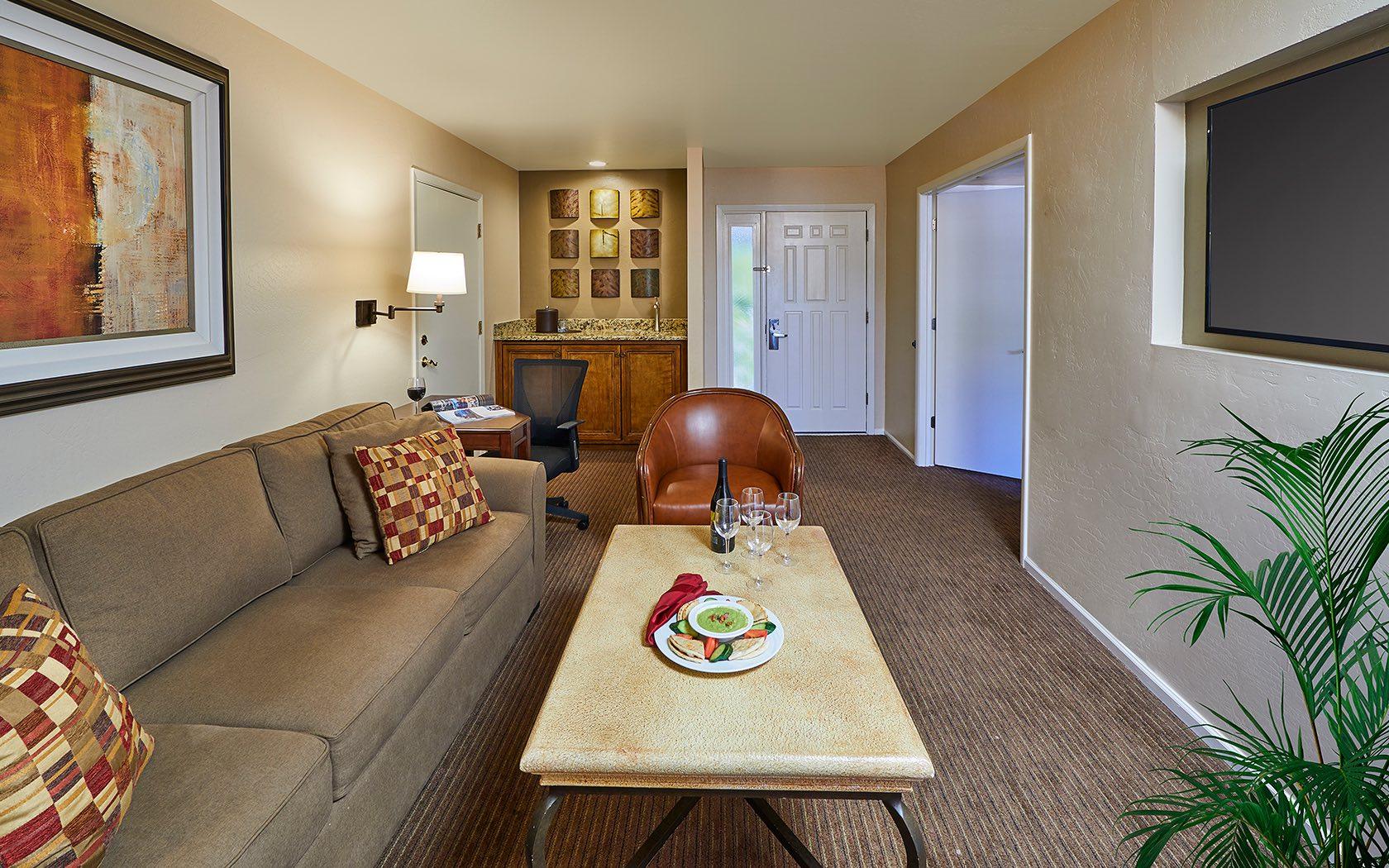 The Scottsdale Plaza & Resort Paradise Valley