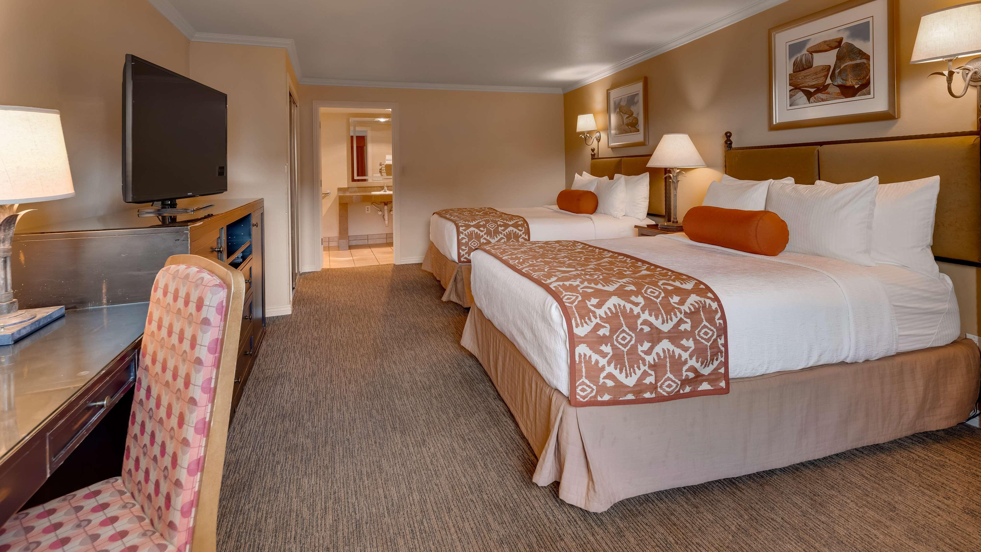 Hotel Western Arroyo Roble & Creekside 3*