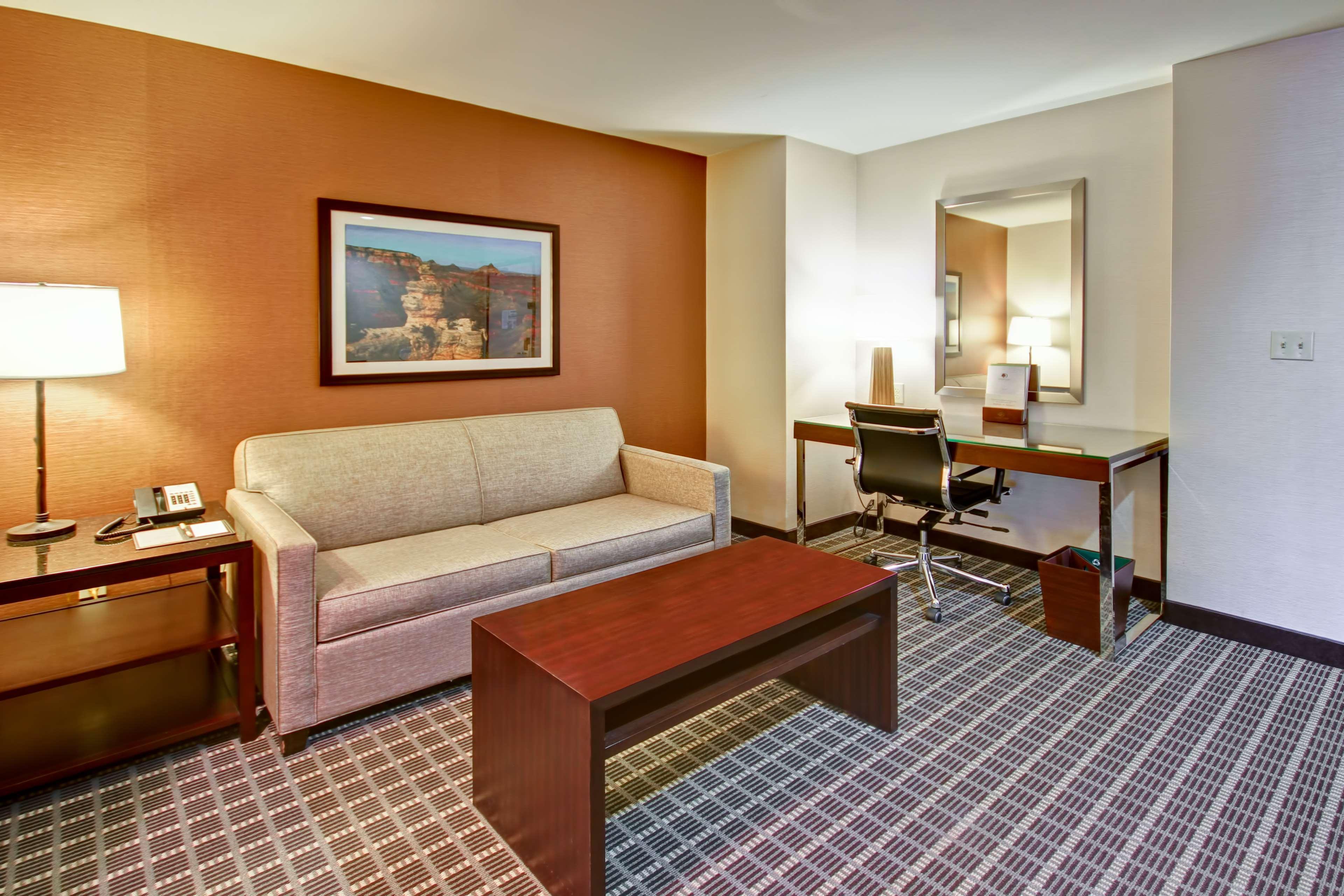 Doubletree By Hilton Hotel Flagstaff