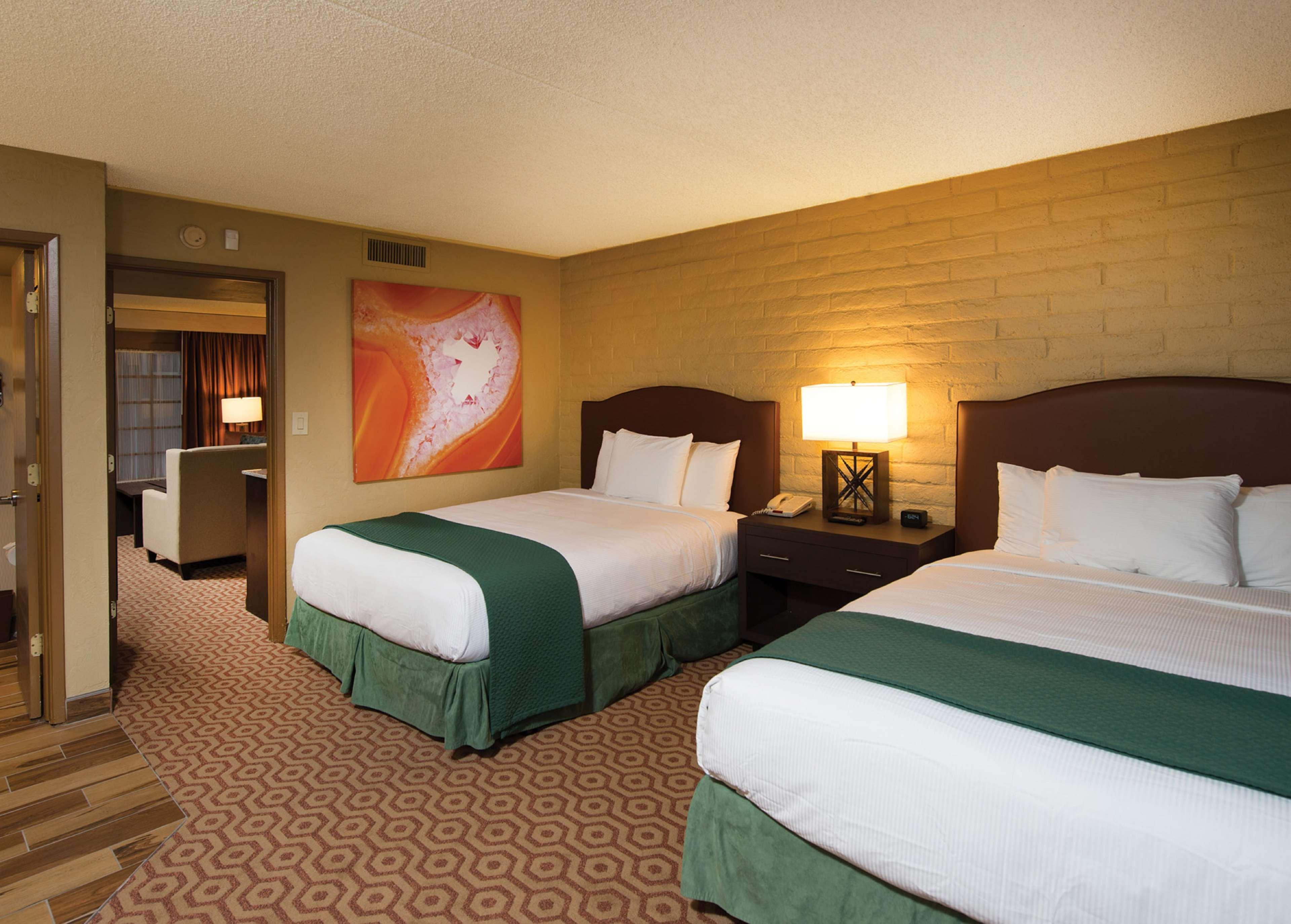 Hotel Doubletree By Hilton Tucson-williams Center