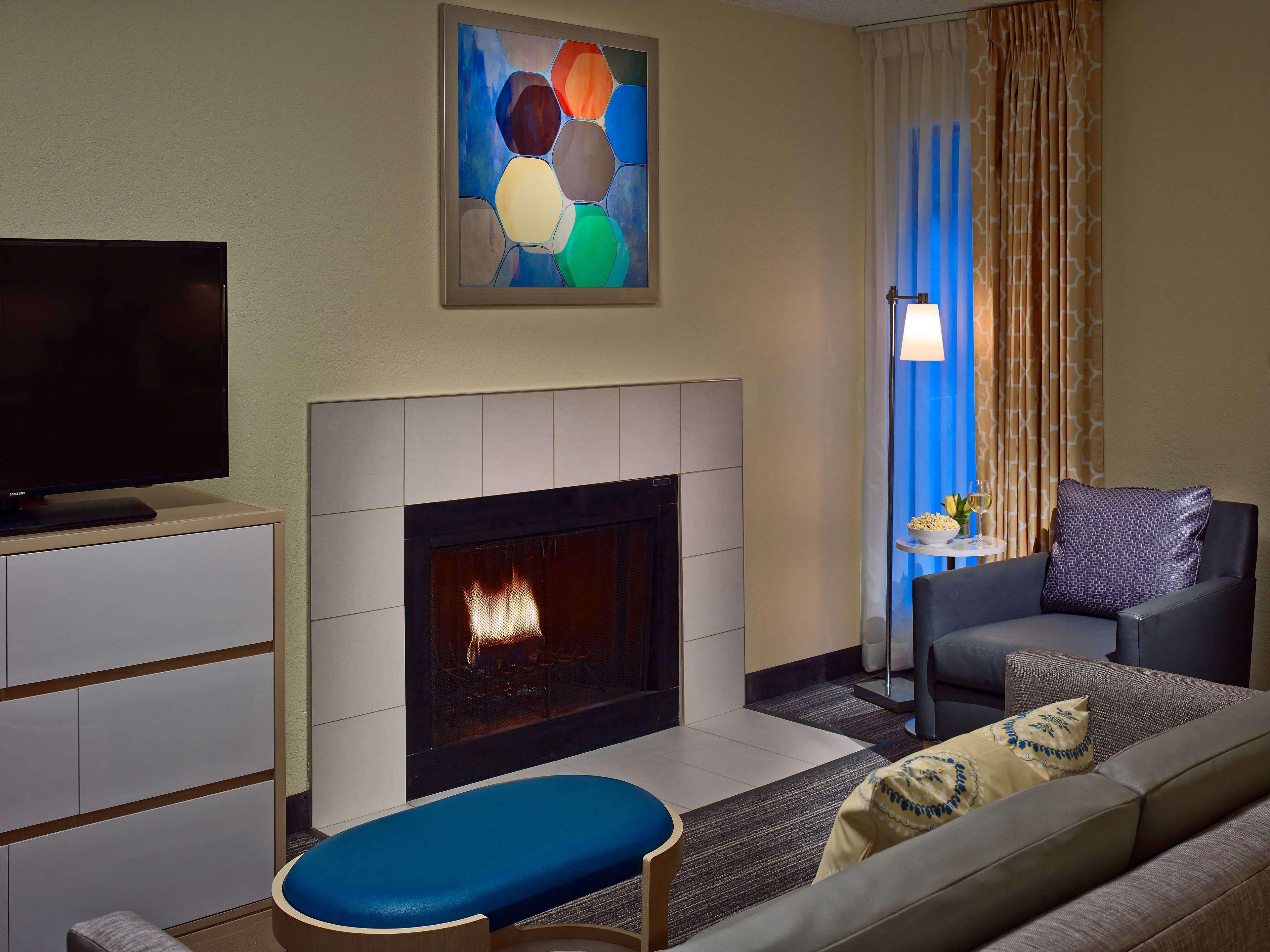 Sonesta Es Hotel