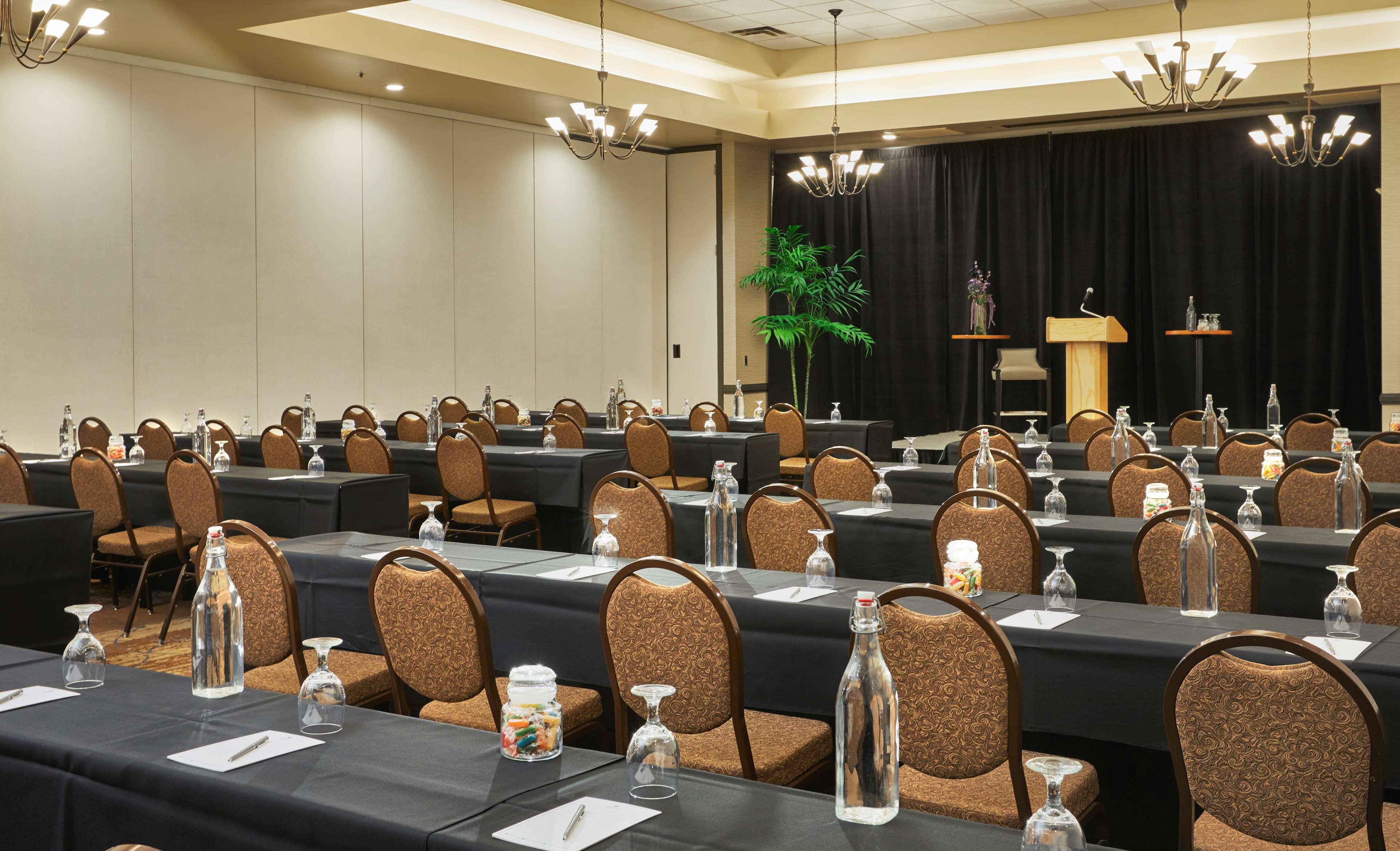 Embassy By Hilton Scottsdale Hotel Phoenix