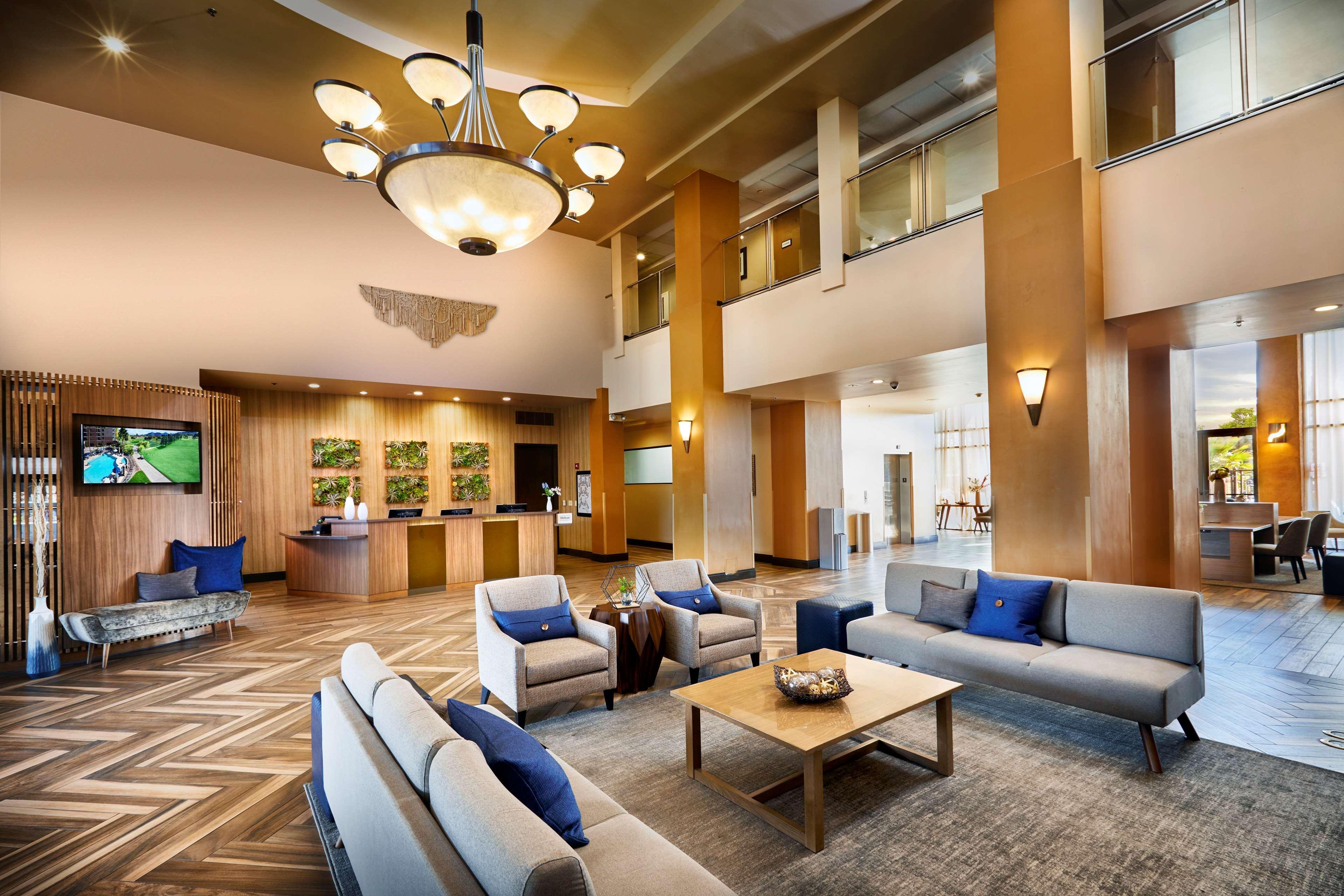 Embassy By Hilton Scottsdale Hotel
