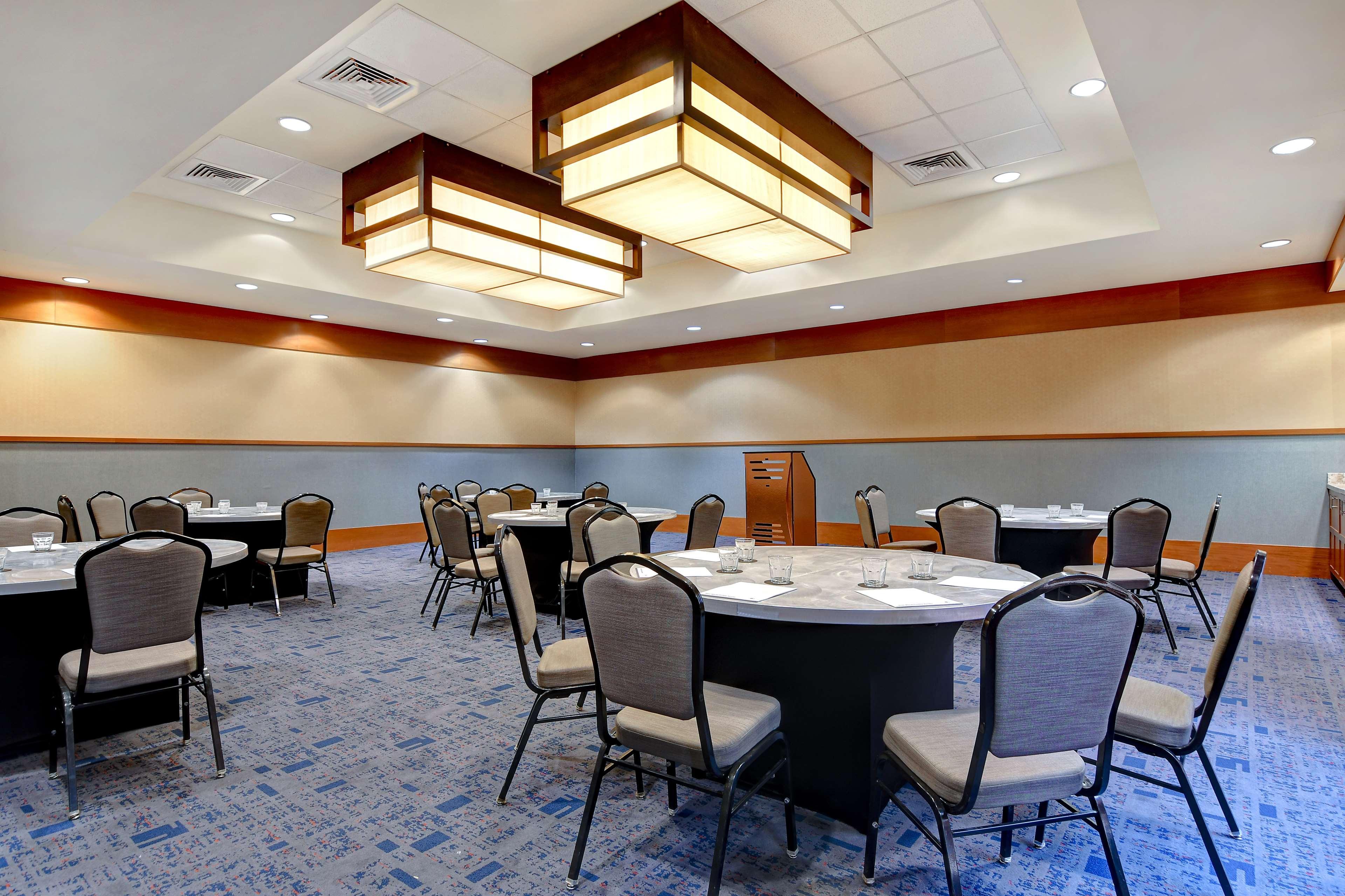 Doubletree By Hilton Phoenix- Hotel