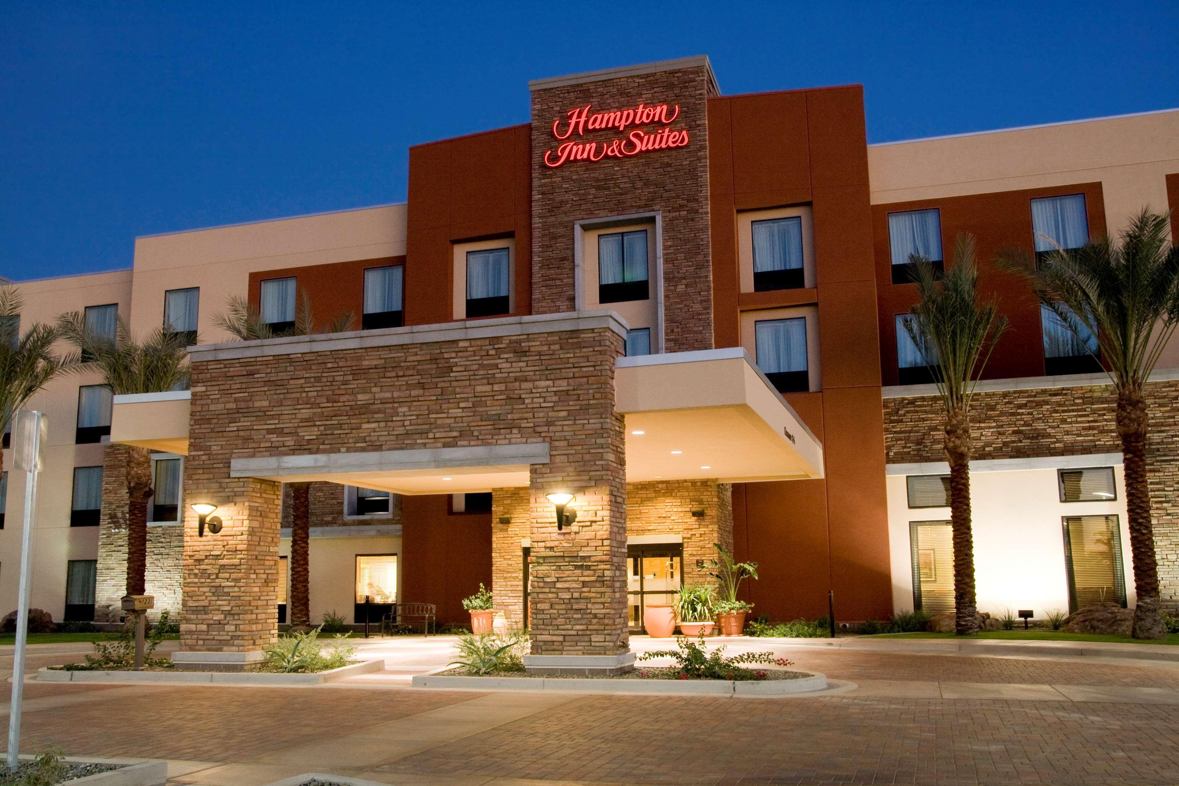 Hotel Hampton & Phoenix Fashion Center 3*