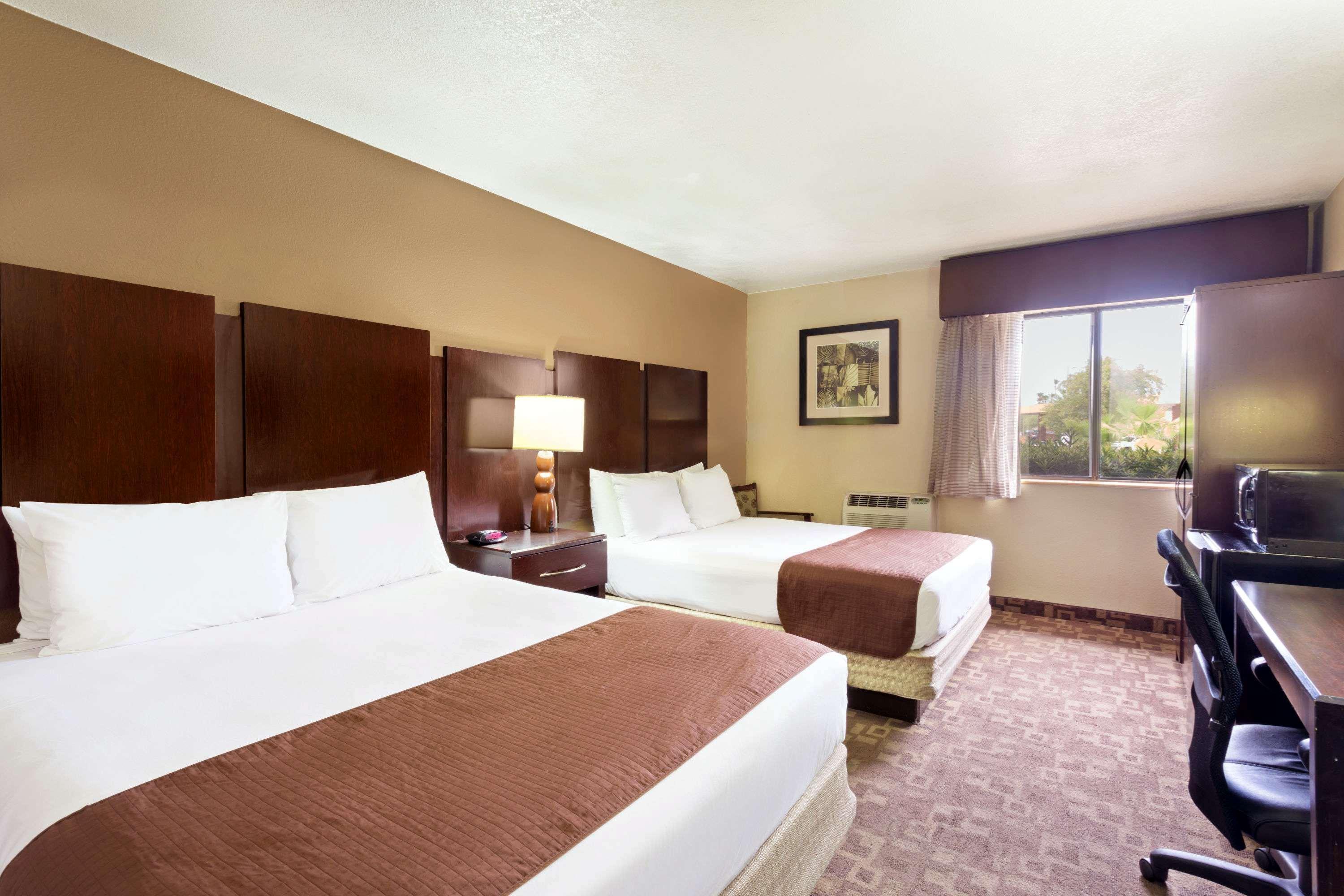 Super 8 By Wyndham Phoenix Chandler