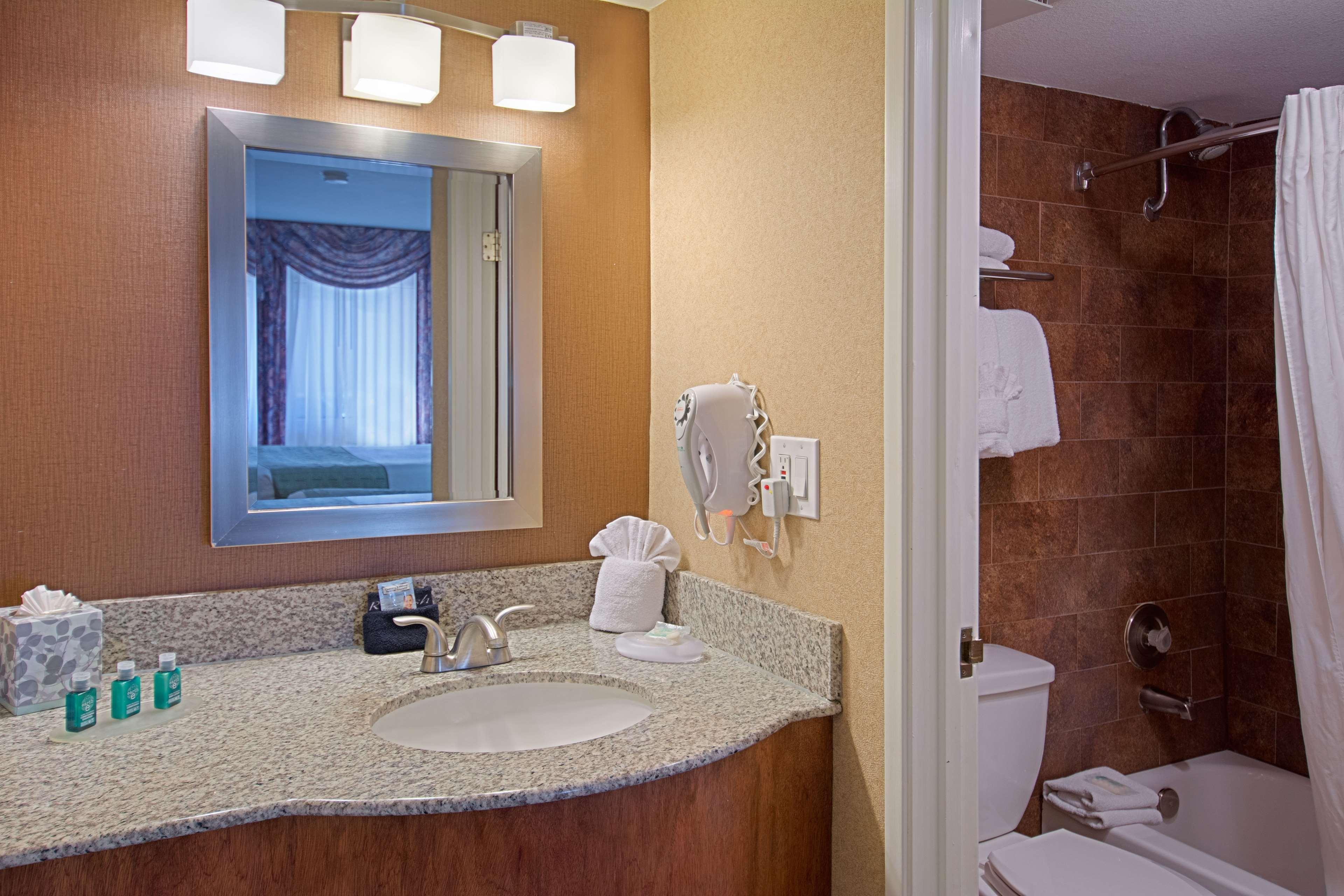 Hotel Western Mall &