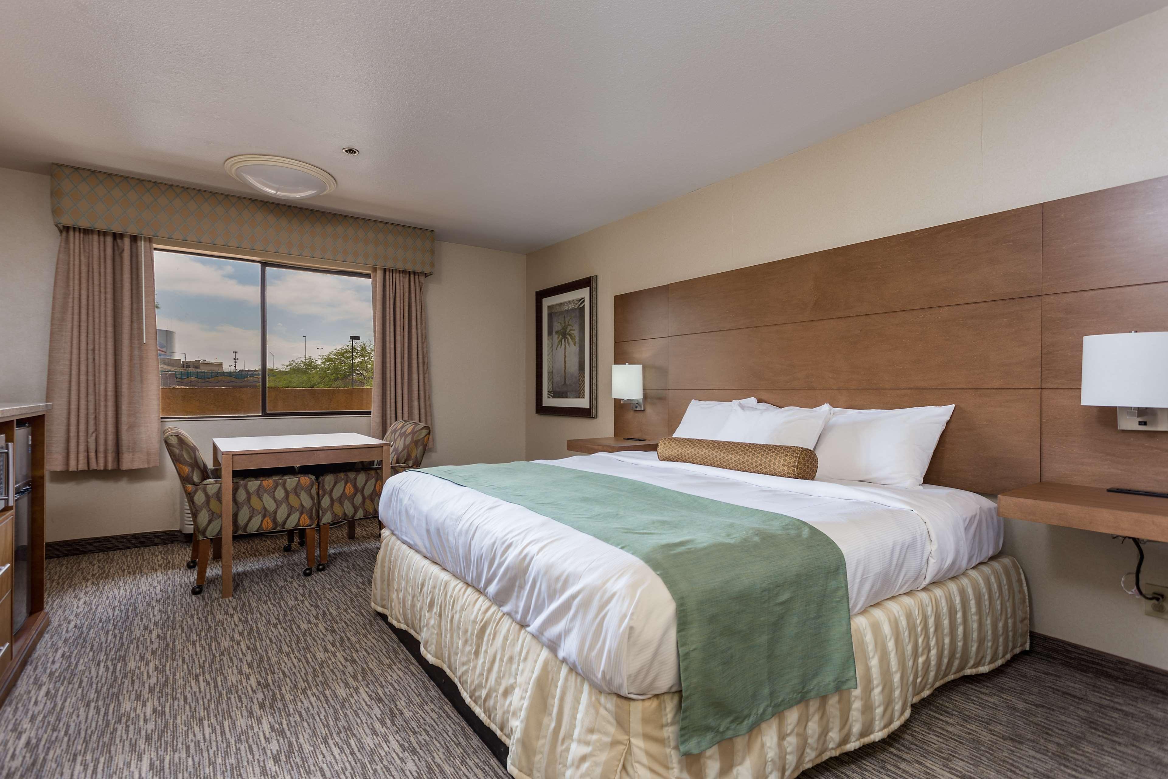 Shilo Hotel 3*