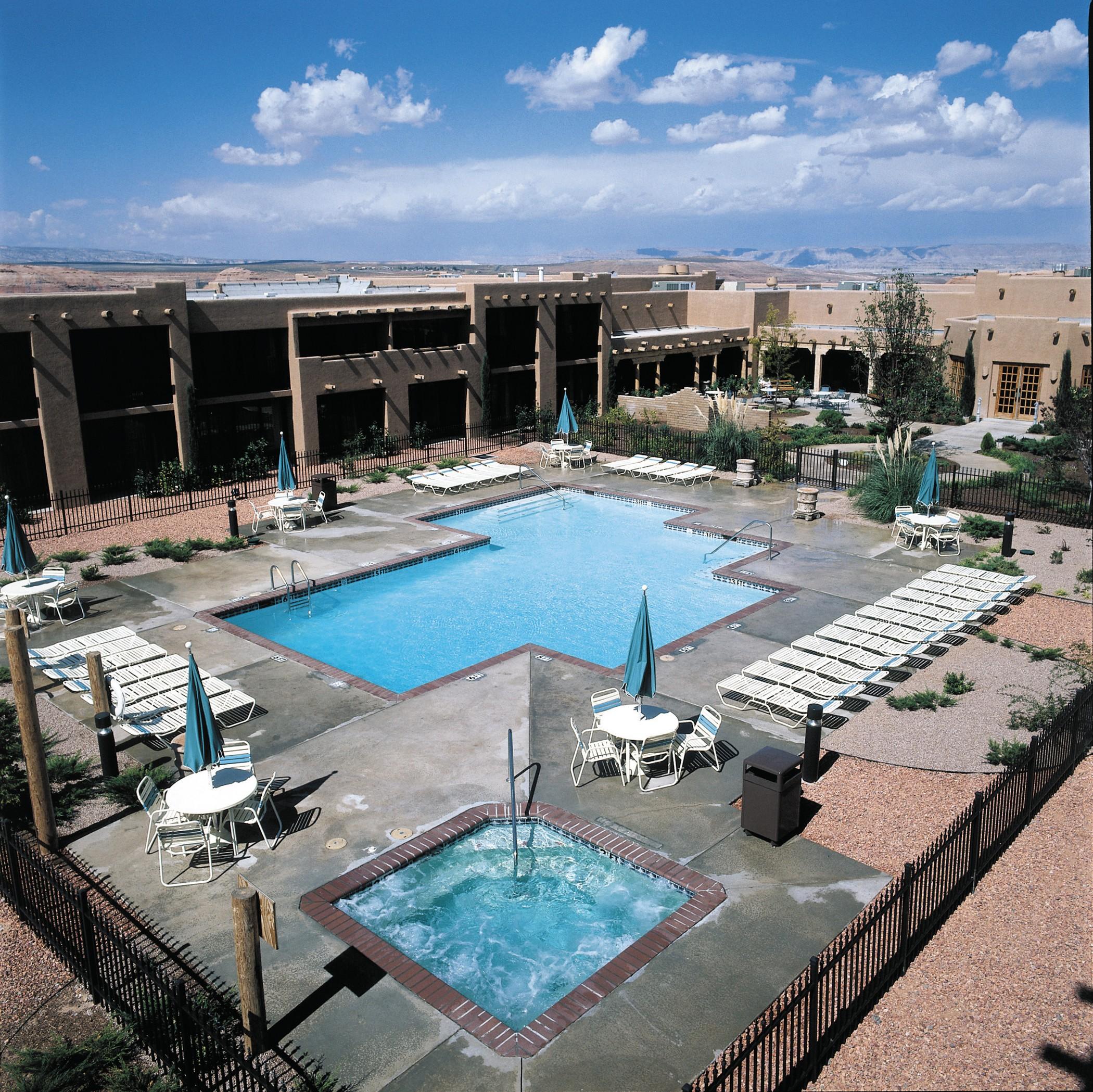 Hotel Courtyard At Powell 3*