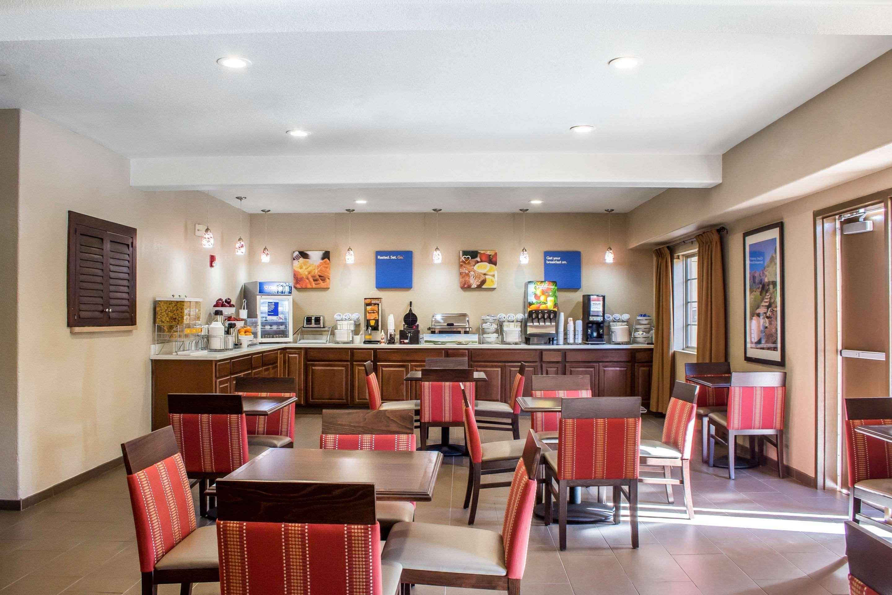 Spark By Hilton Peoria Phoenix North Hotel