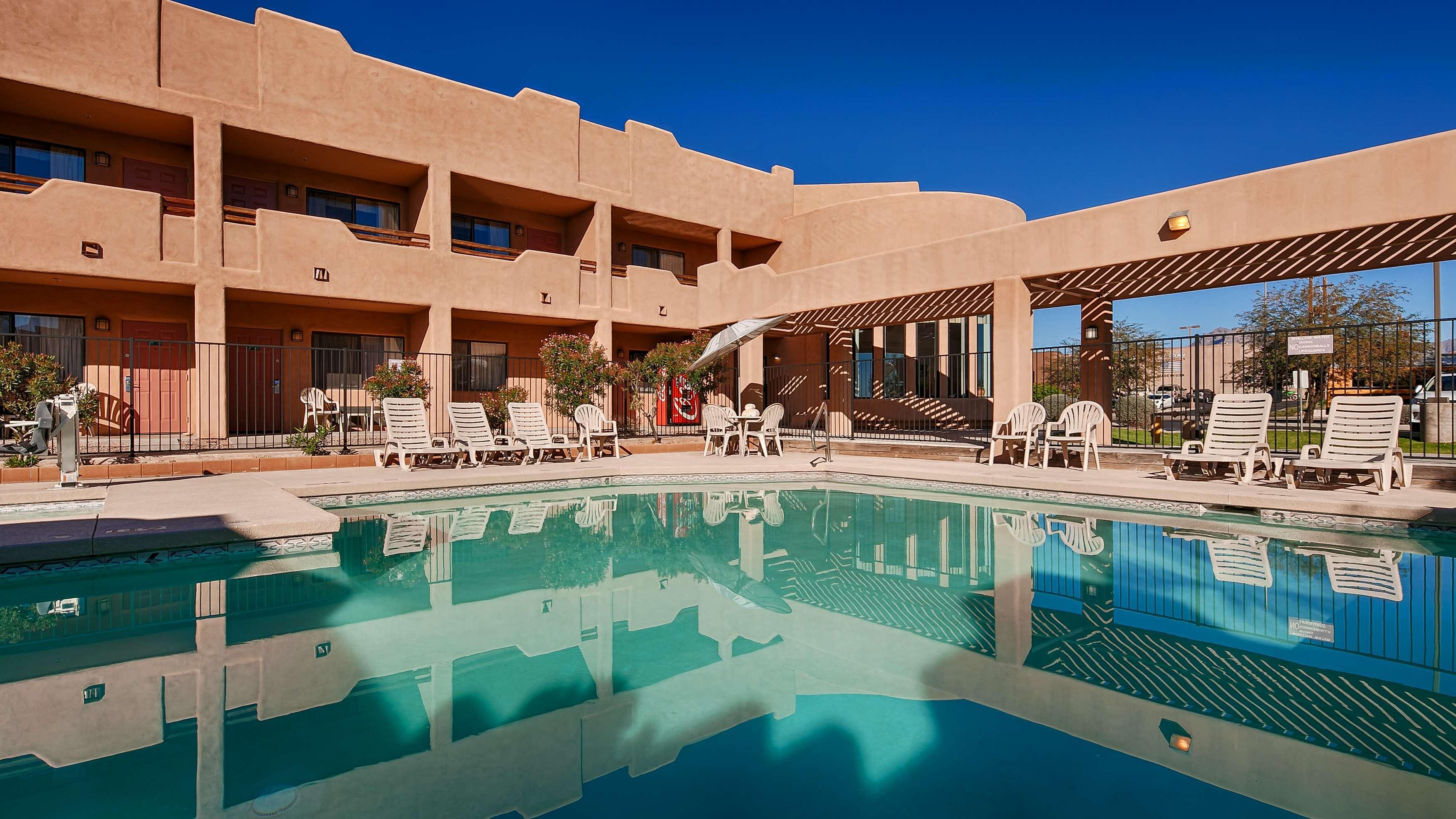 Western Hotel Apache Junction