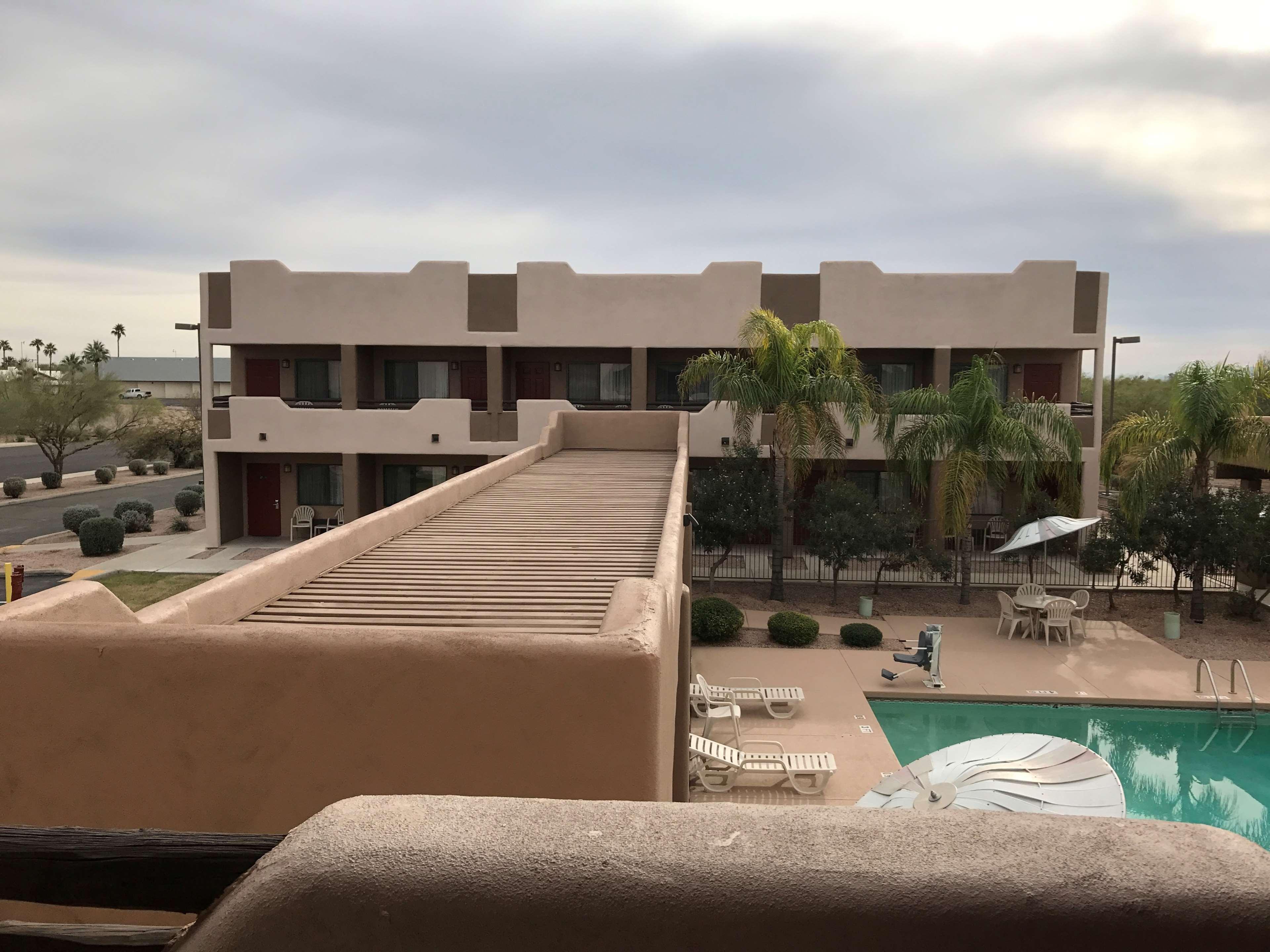 Western 3* Apache Junction