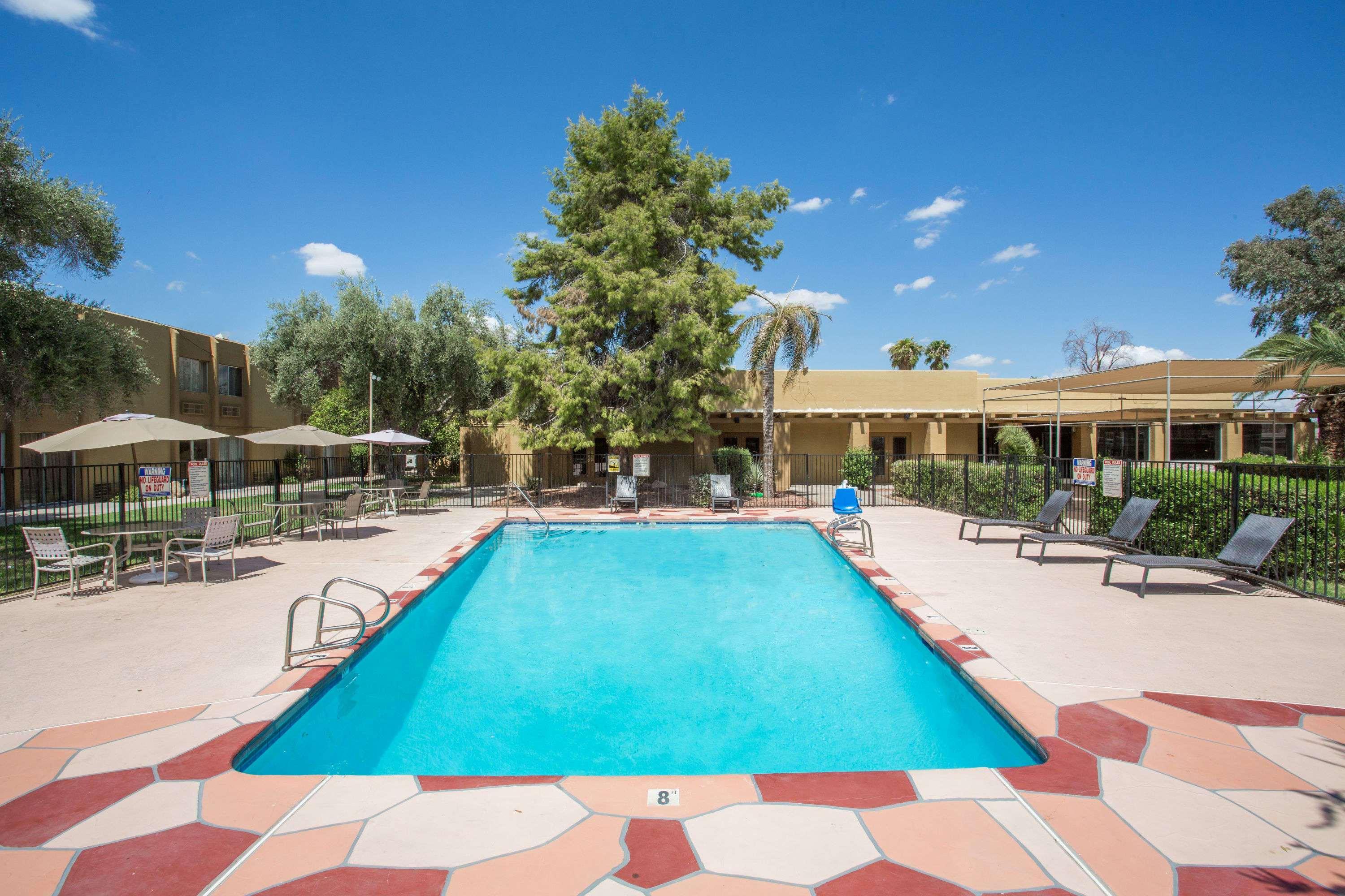 Hotel Days By Wyndham Glendale Area Peoria