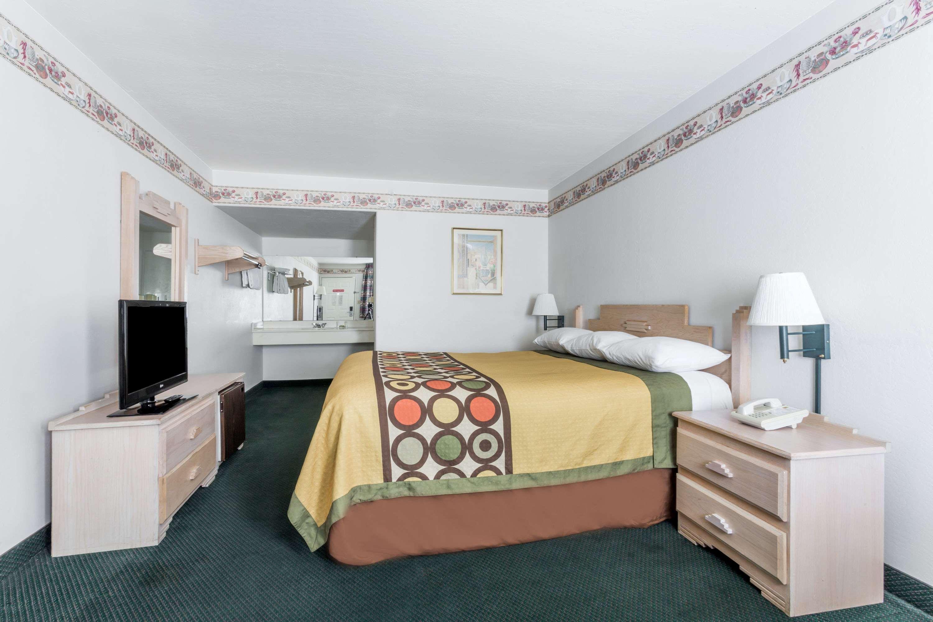 Hotel Super 8 By Wyndham Cottonwood