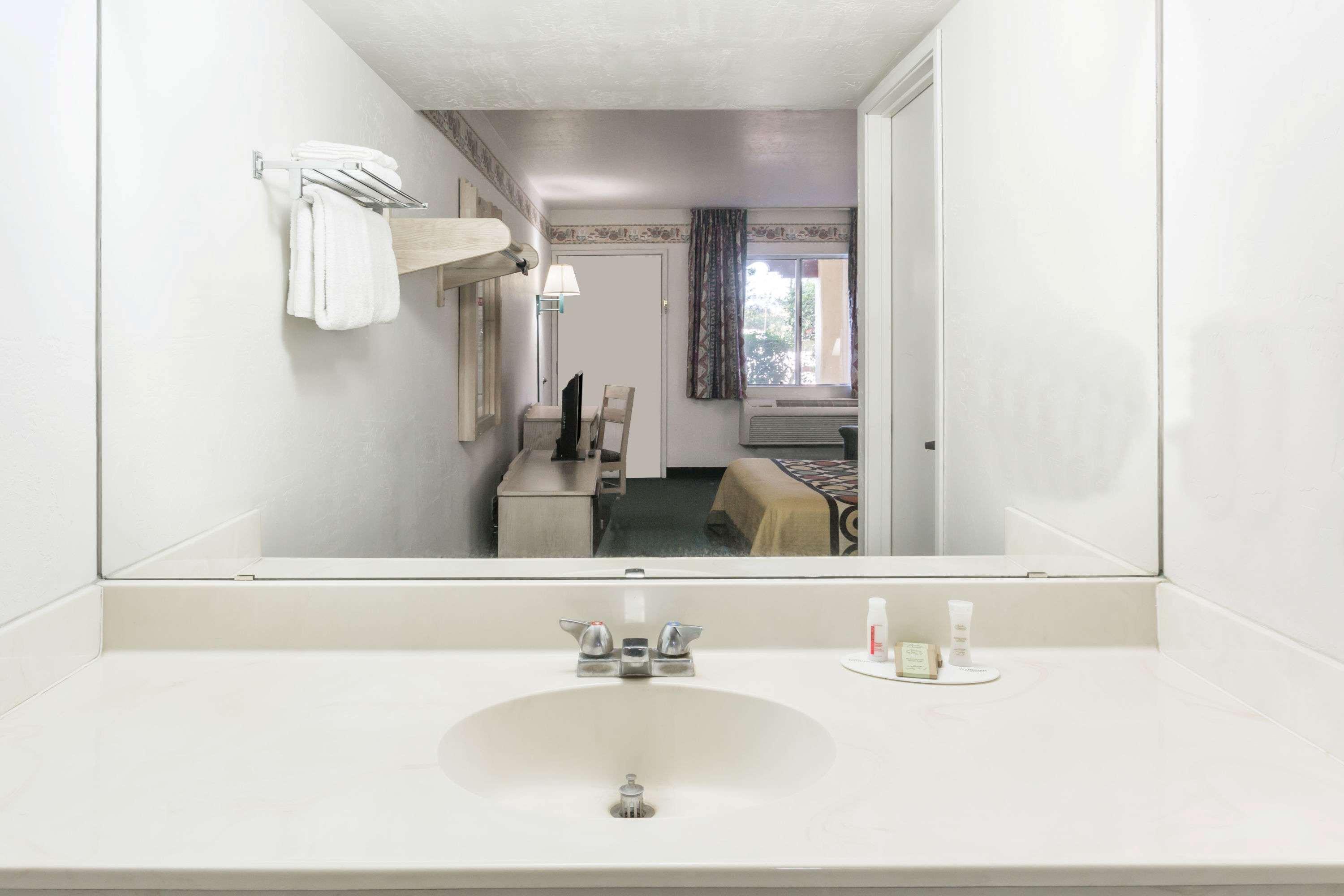 Hotel Super 8 By Wyndham