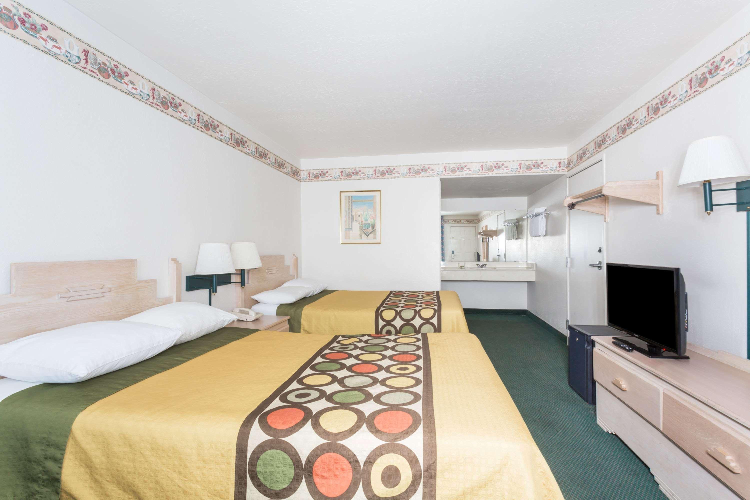 Hotel Super 8 By Wyndham Cottonwood