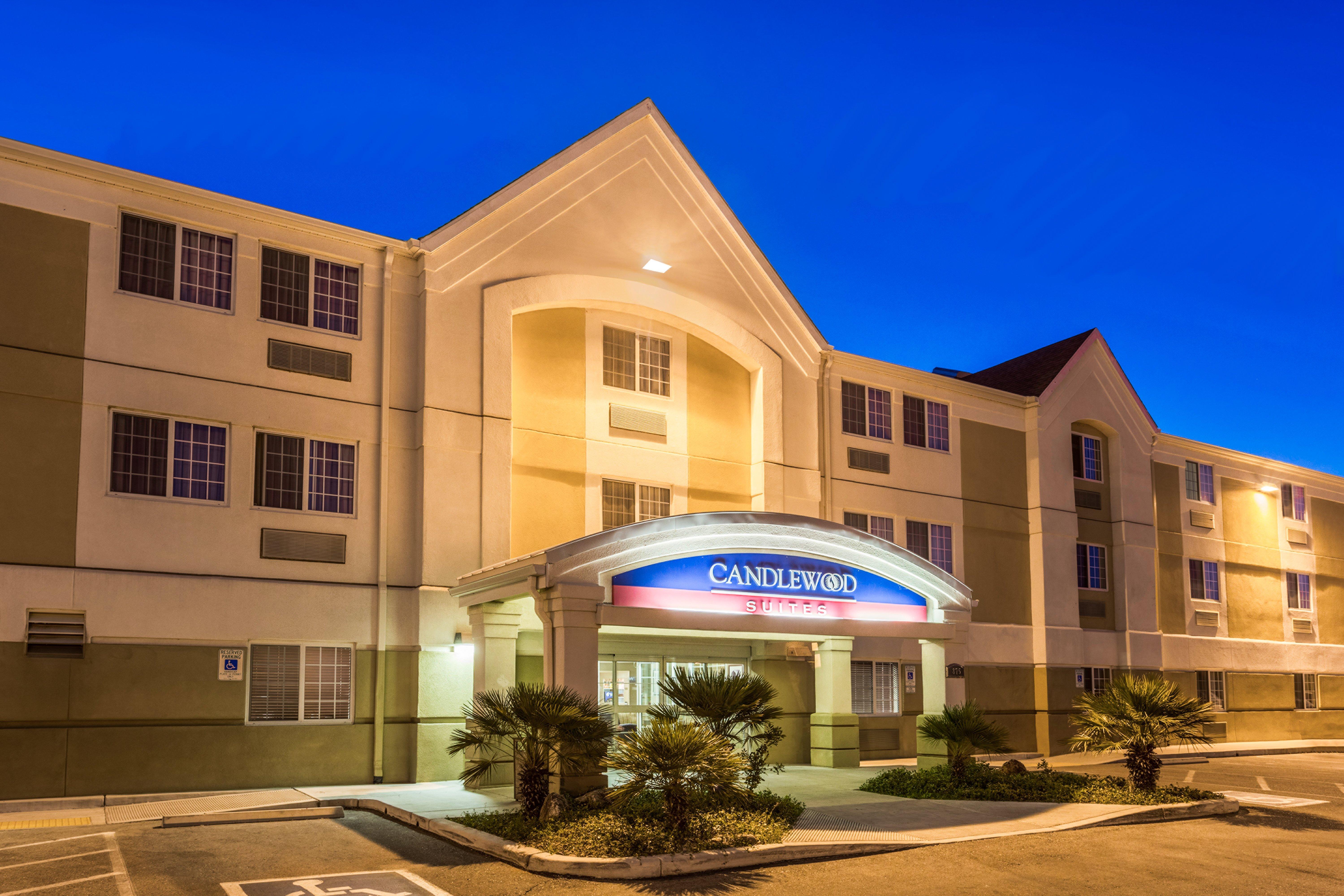 Hotel Candlewood By Ihg 3*