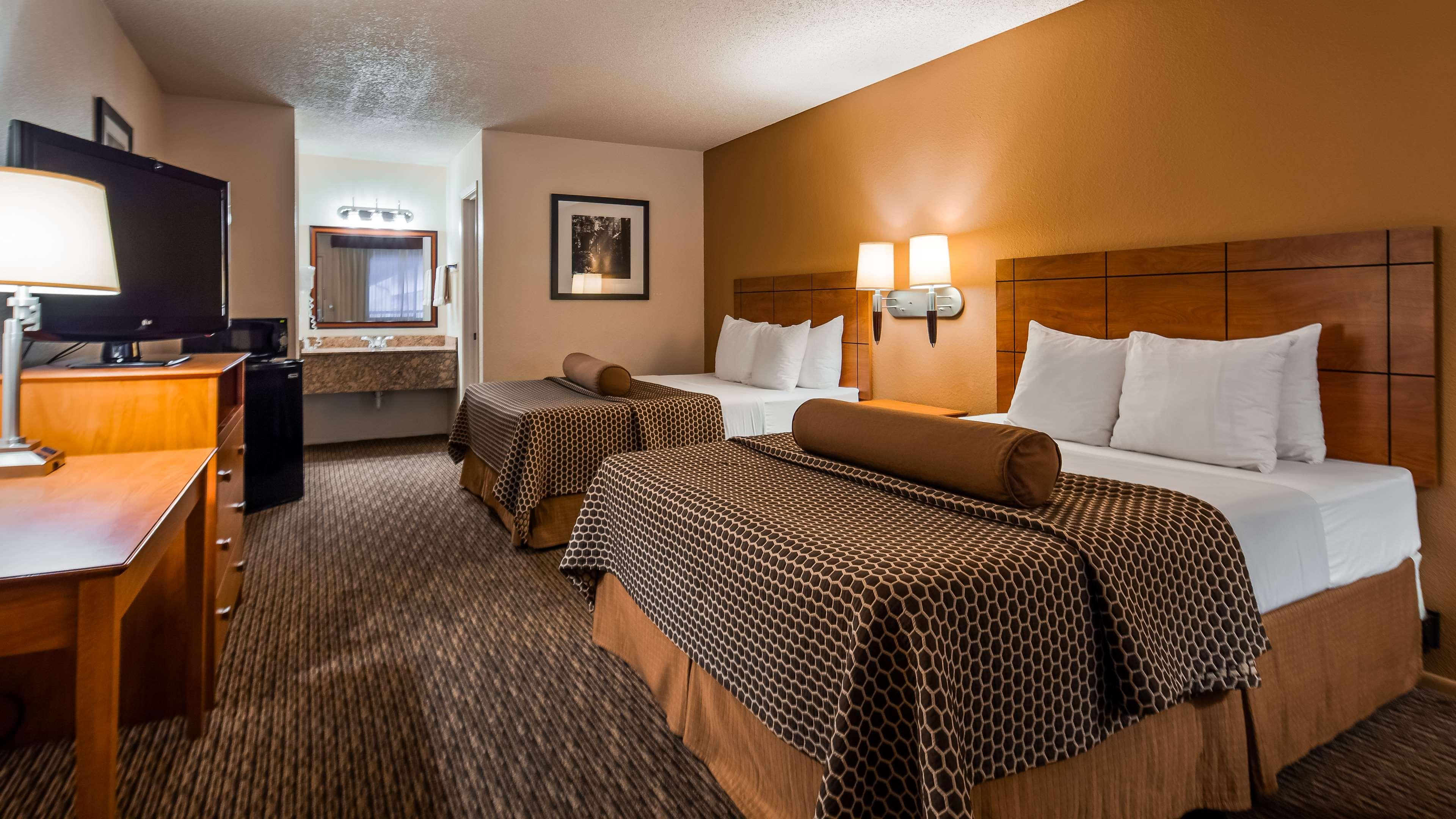 Western Of Inn 3*