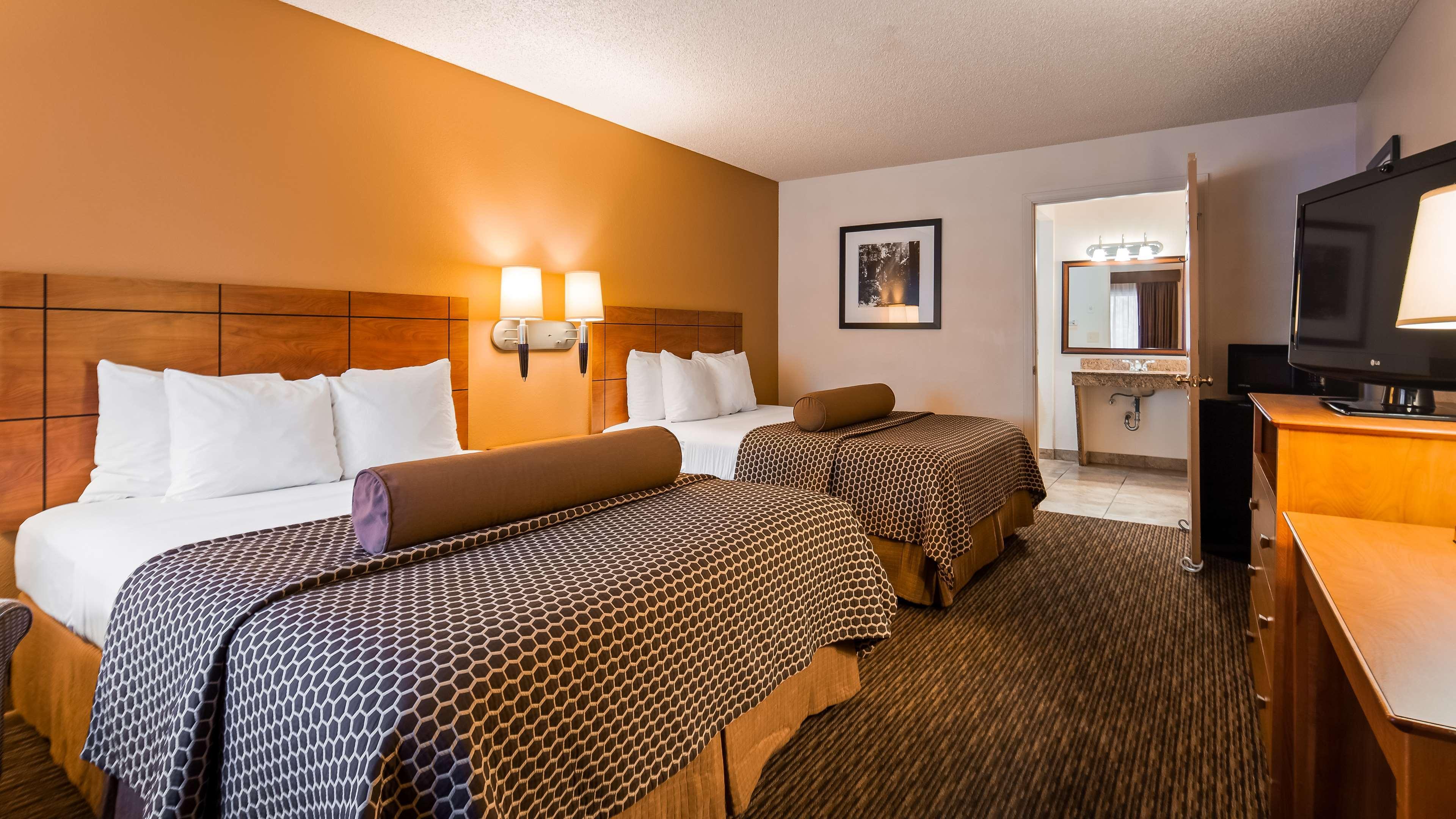 Inn Western Of 3*