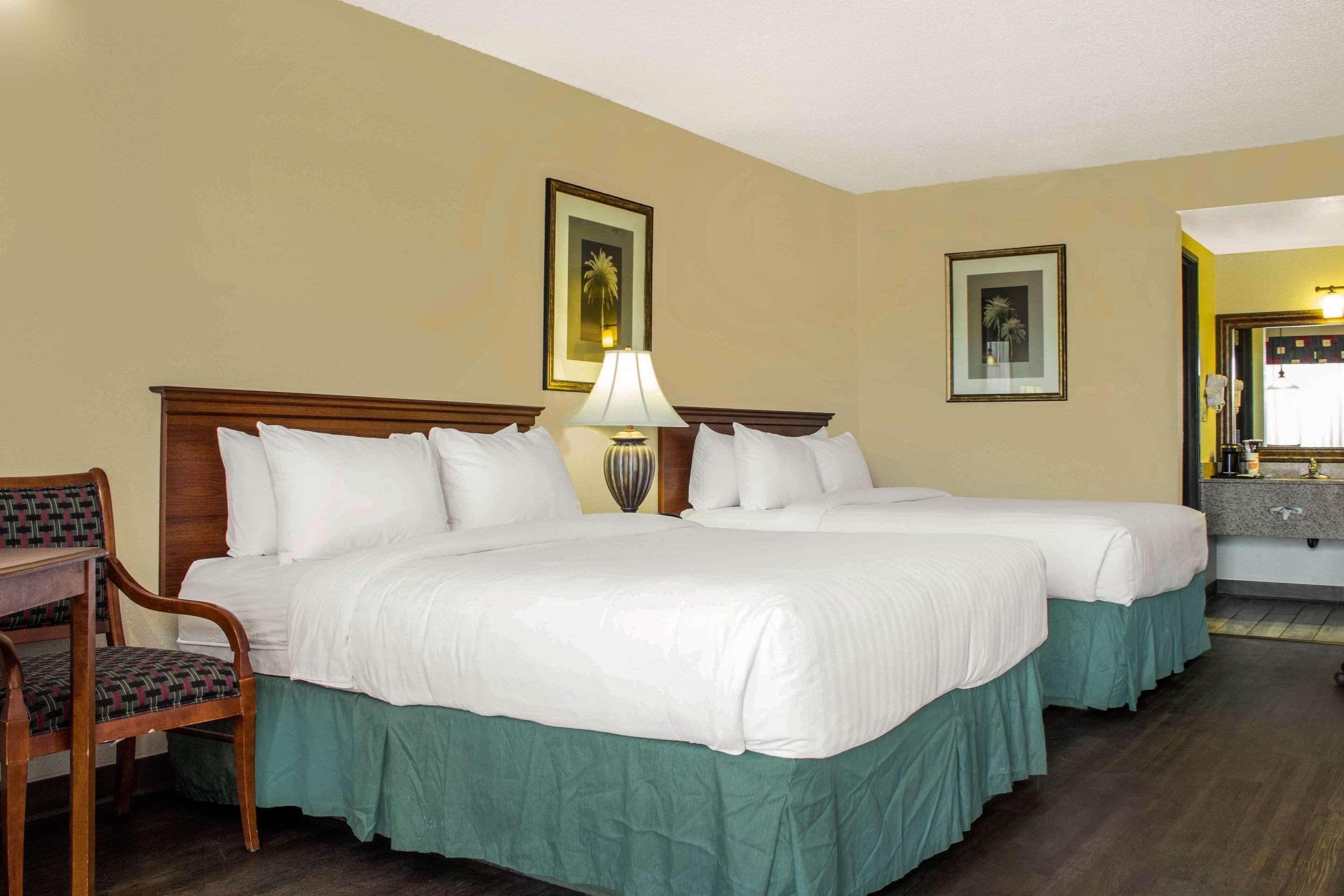 Inn Quality I-10 Exit 304