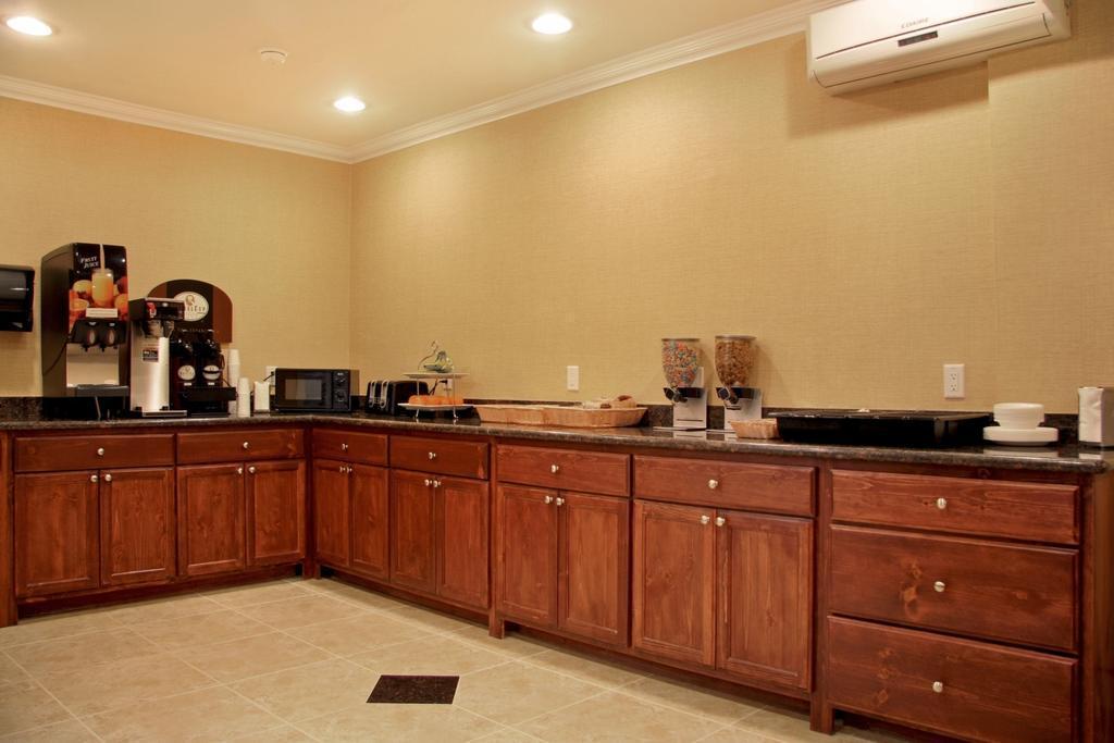 6 Az Near Downtown & Sloan Park