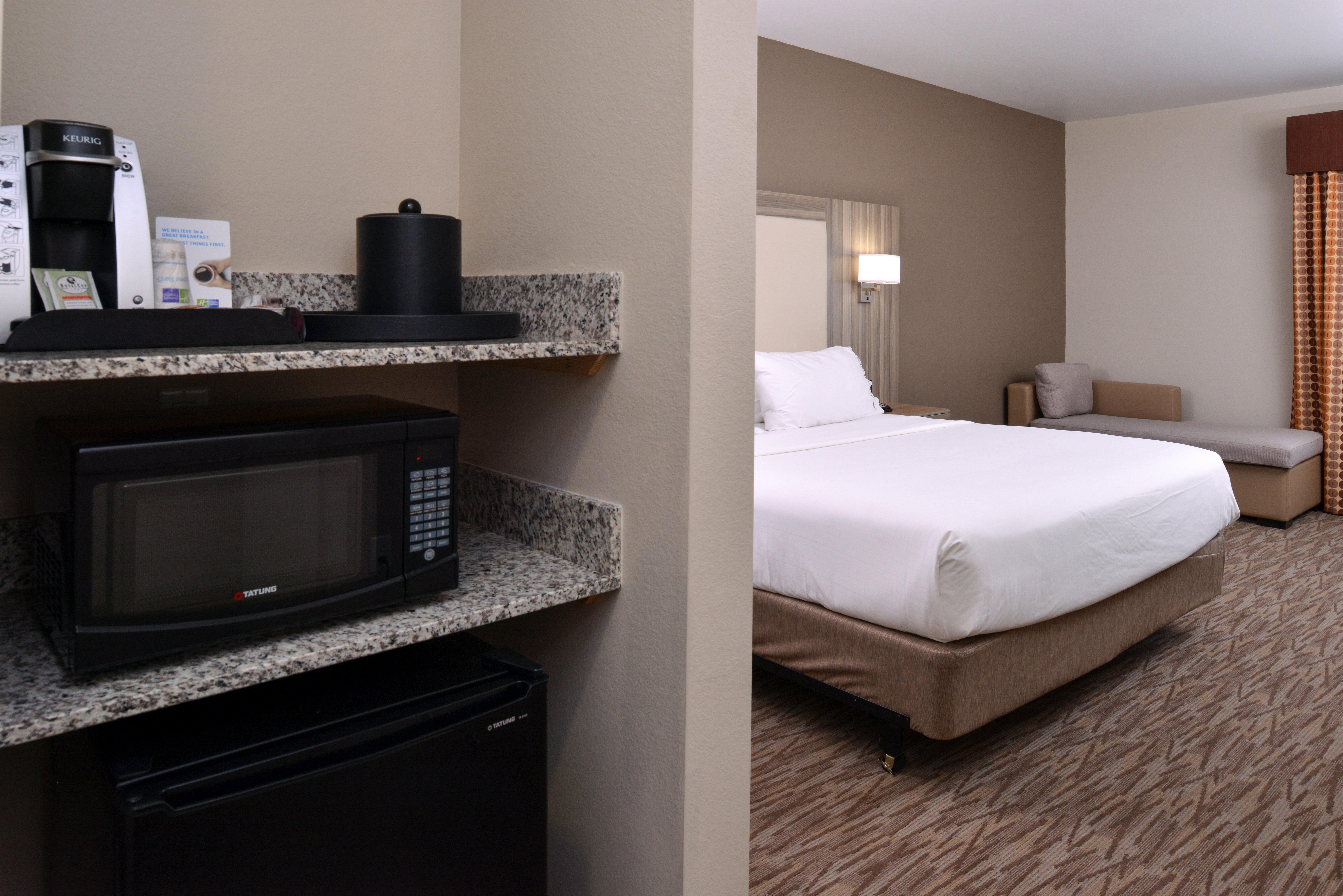 Hotel Express & By Ihg