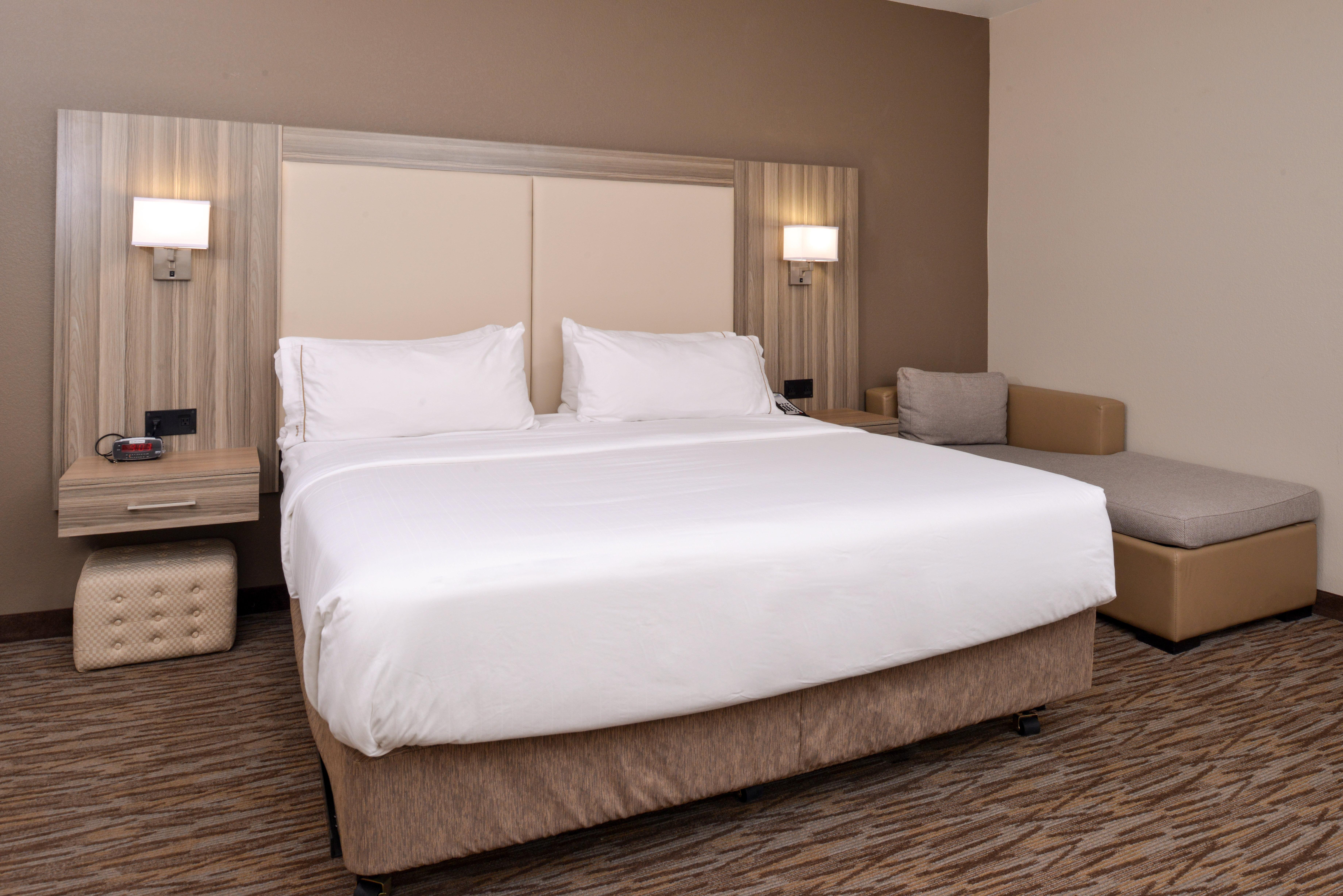 Express & By Ihg Hotel Williams